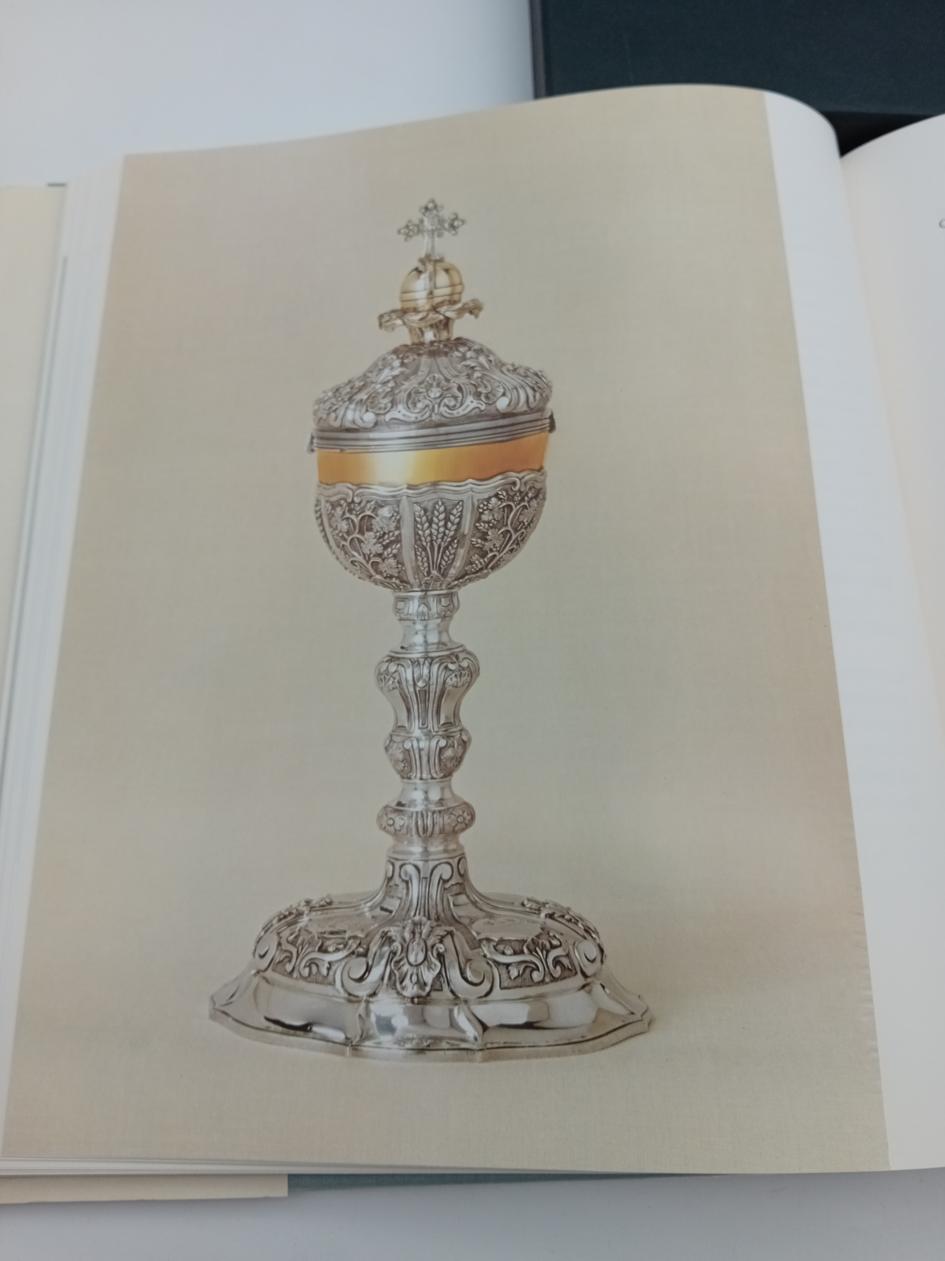 Livre D Art Orfèvreries Liégeoises Fonds Mercator (BL910)