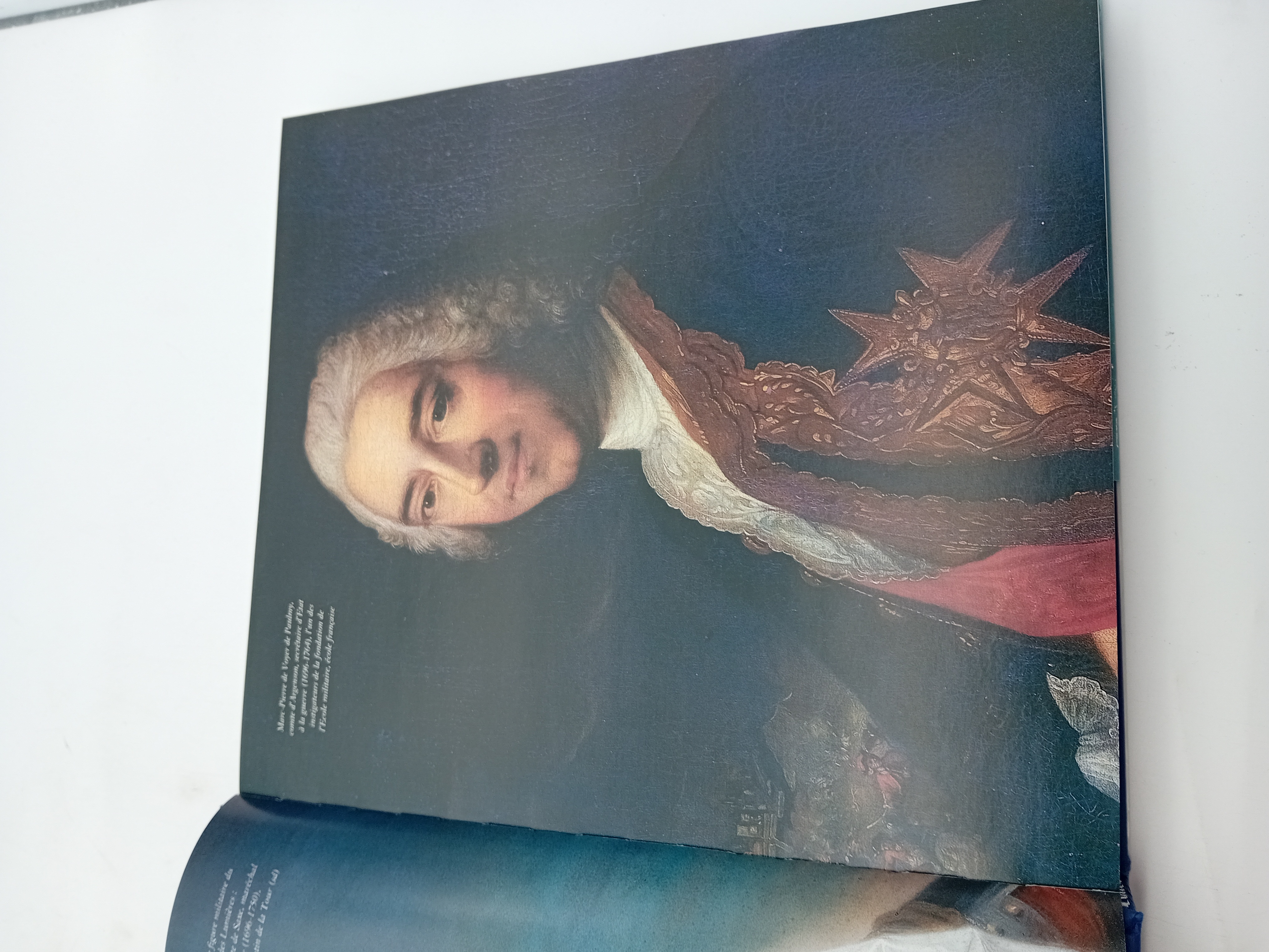 Livre L'ecole Militaire Action Artistique De La Ville De Paris (BL920)