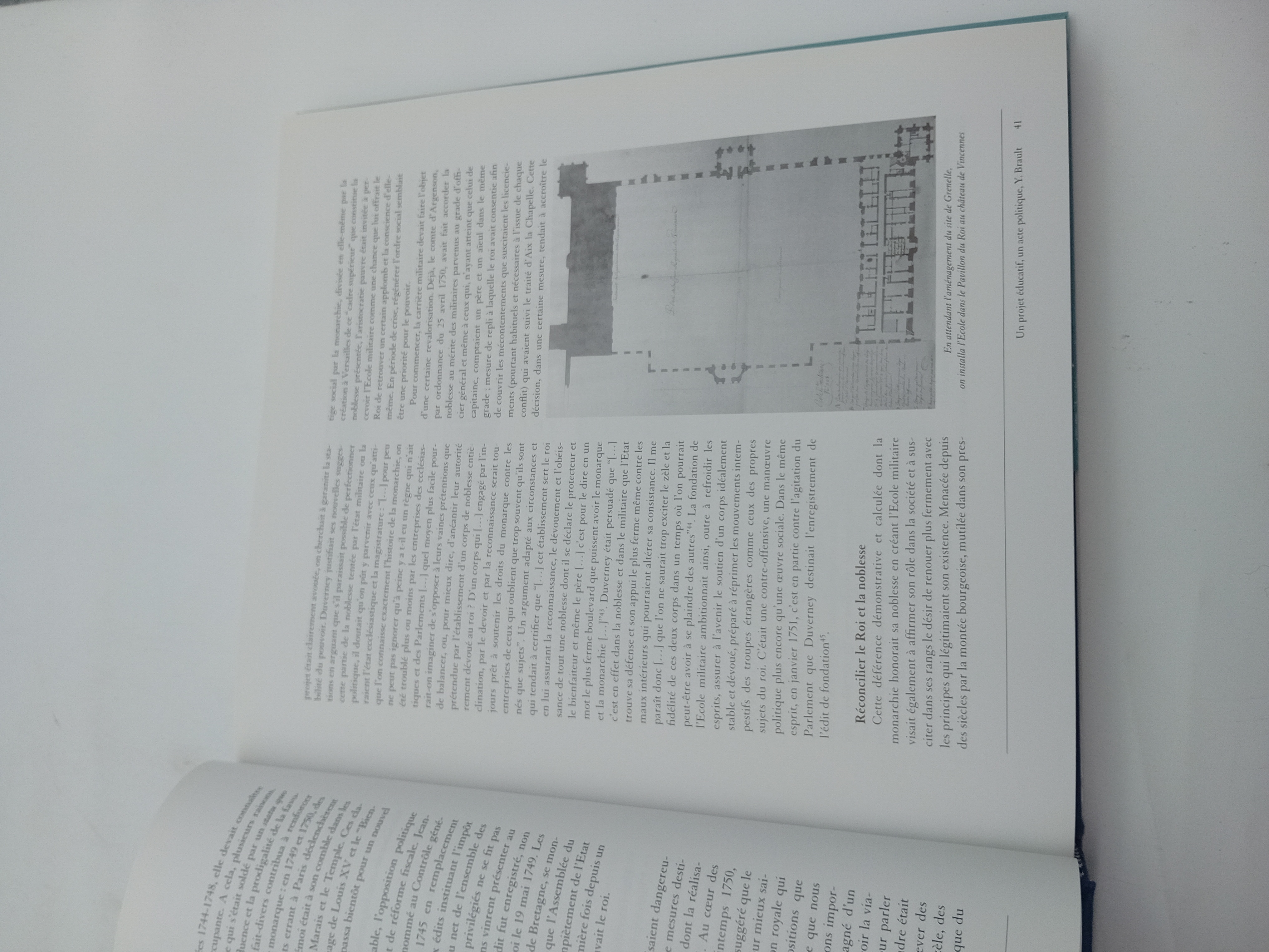 Livre L'ecole Militaire Action Artistique De La Ville De Paris (BL920)