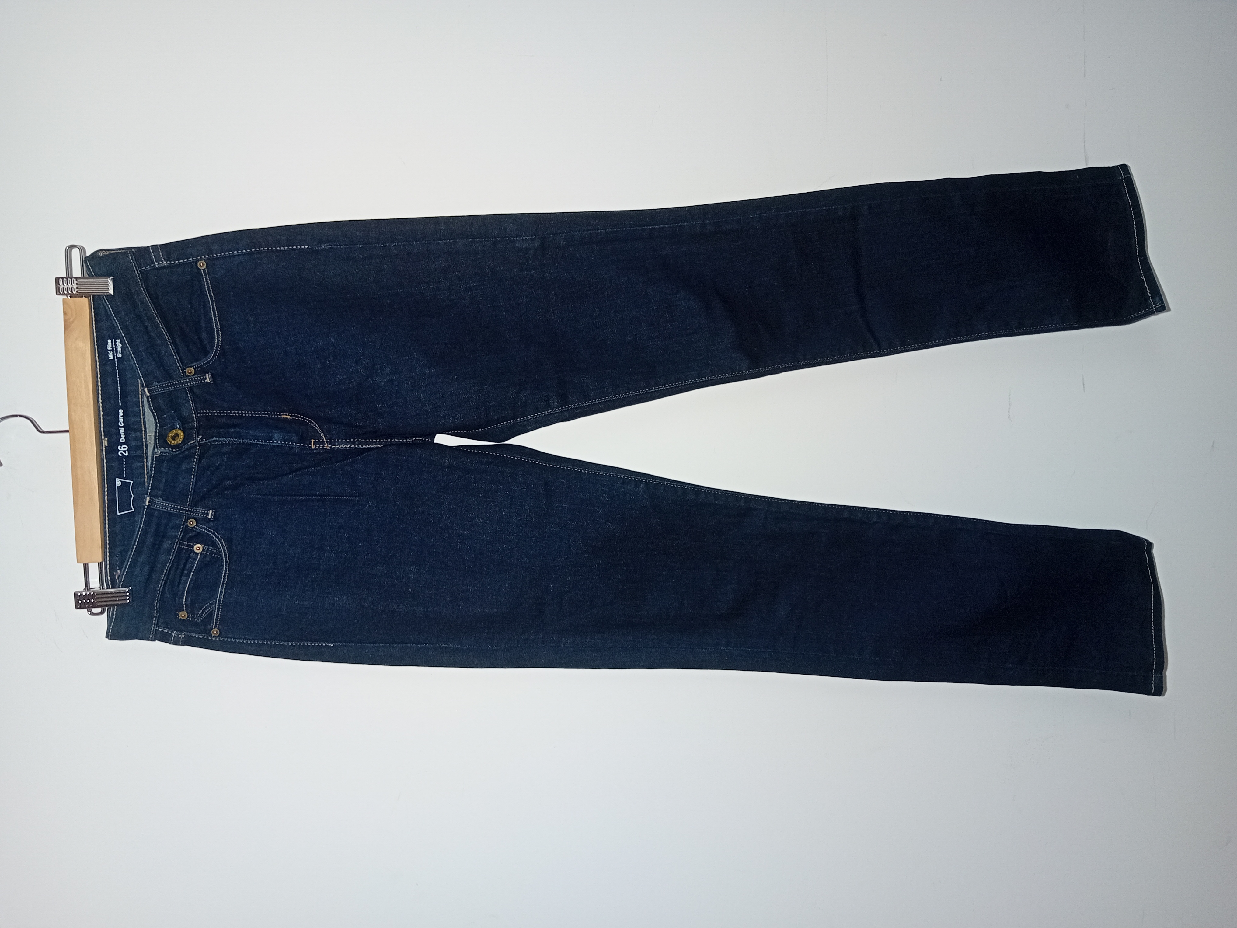 Jean Levis Demi Curve Mid Rise Straight W26