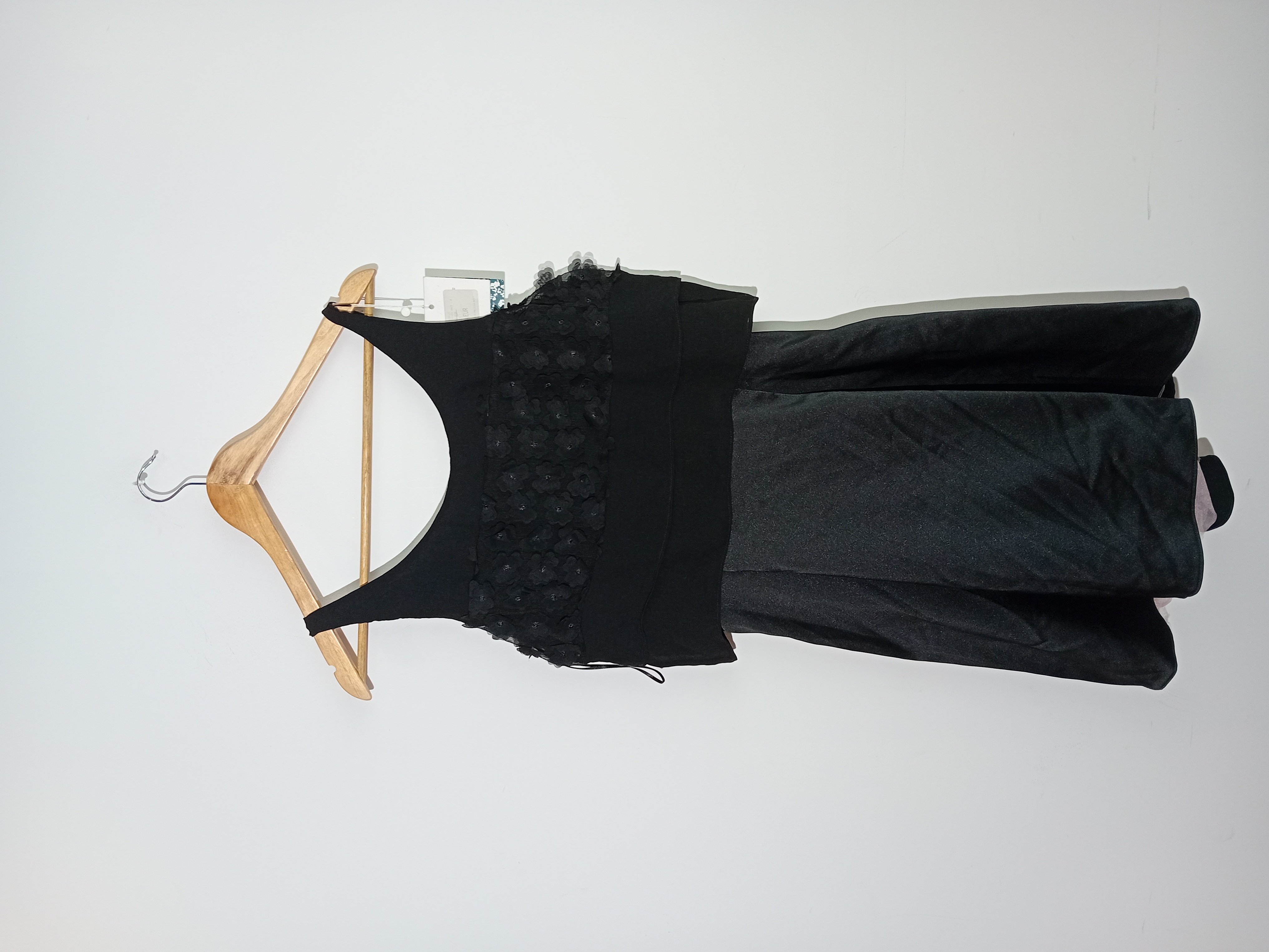 Robe Noire Chic Fleurs M