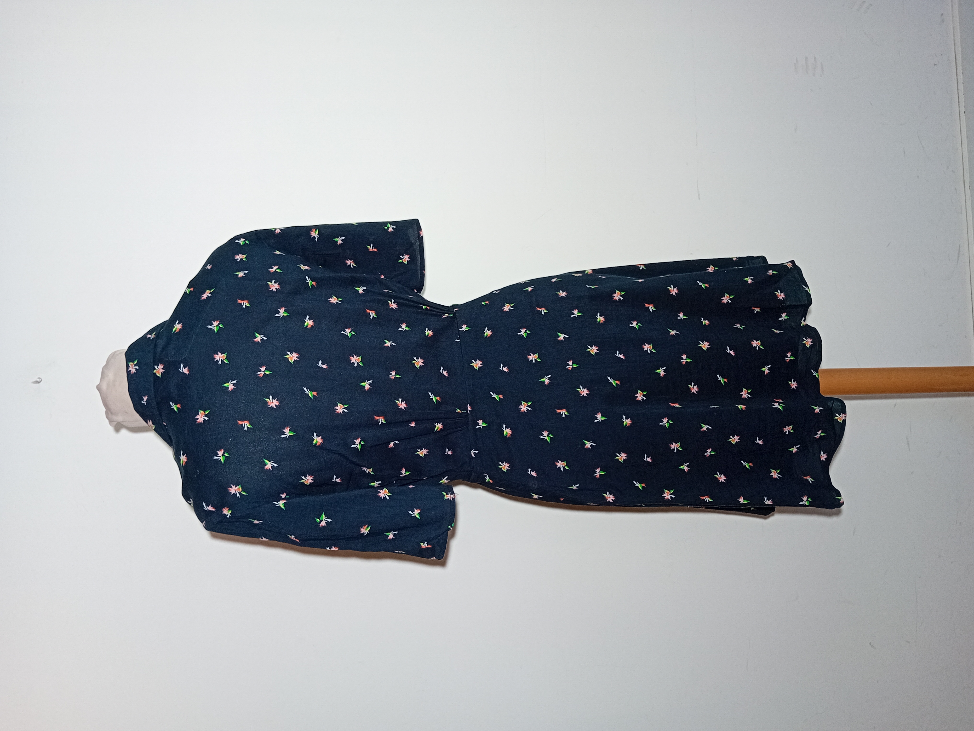 Robe Boutonnée À Fleurs & Other Stories