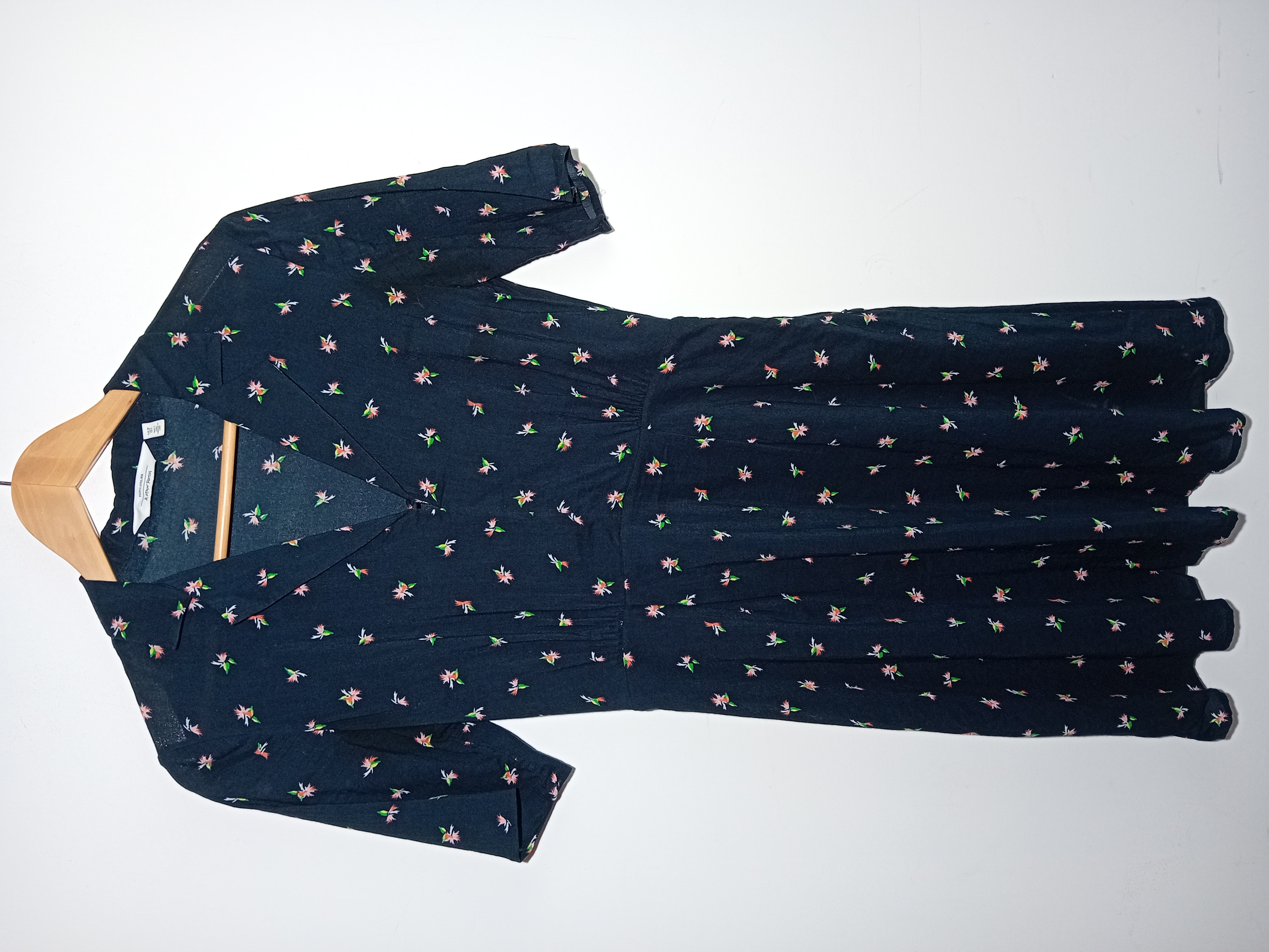 Robe Boutonnée À Fleurs & Other Stories