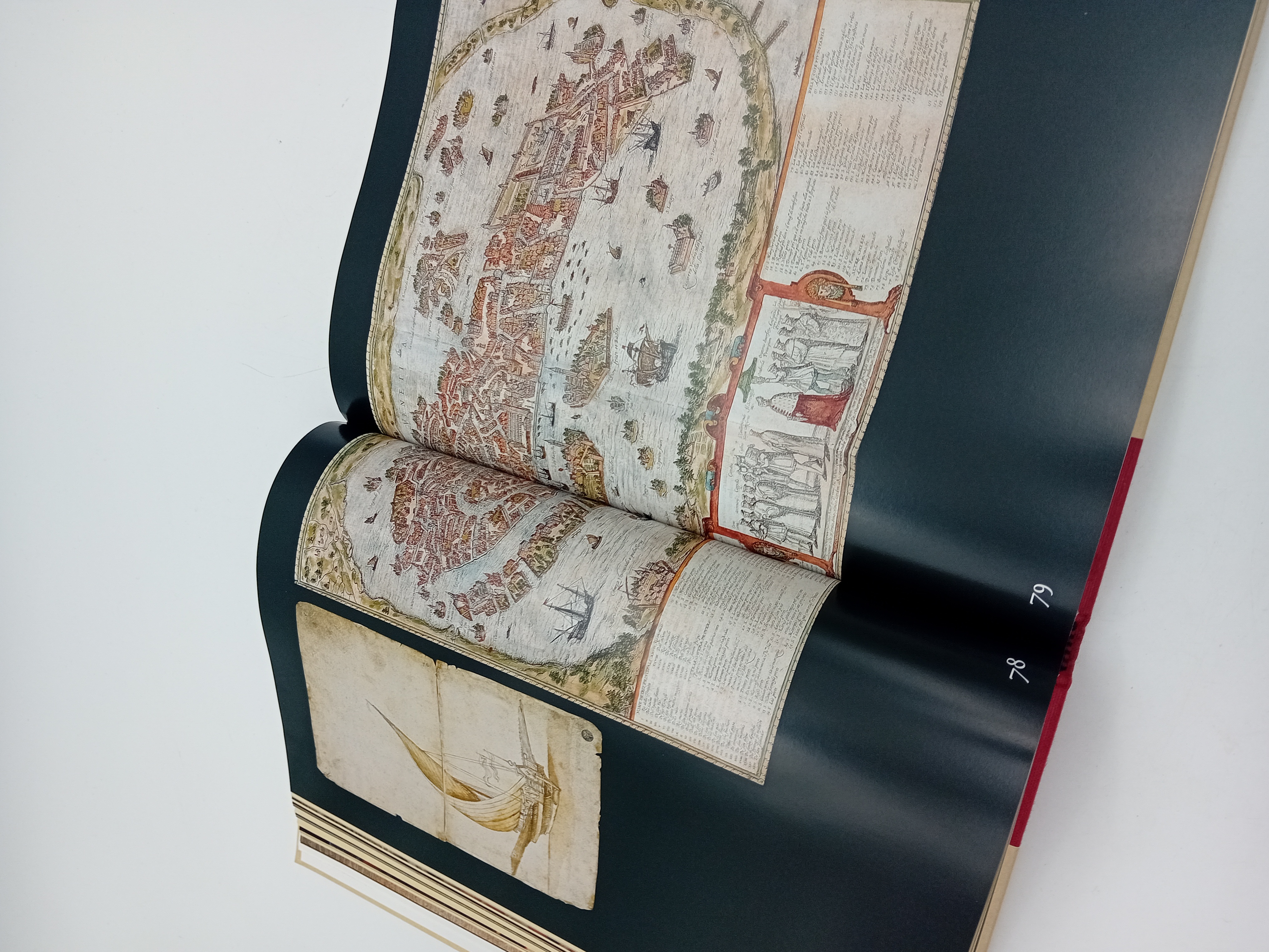 Livre Fez Dans La Cosmographie Al Hassan (BL939)