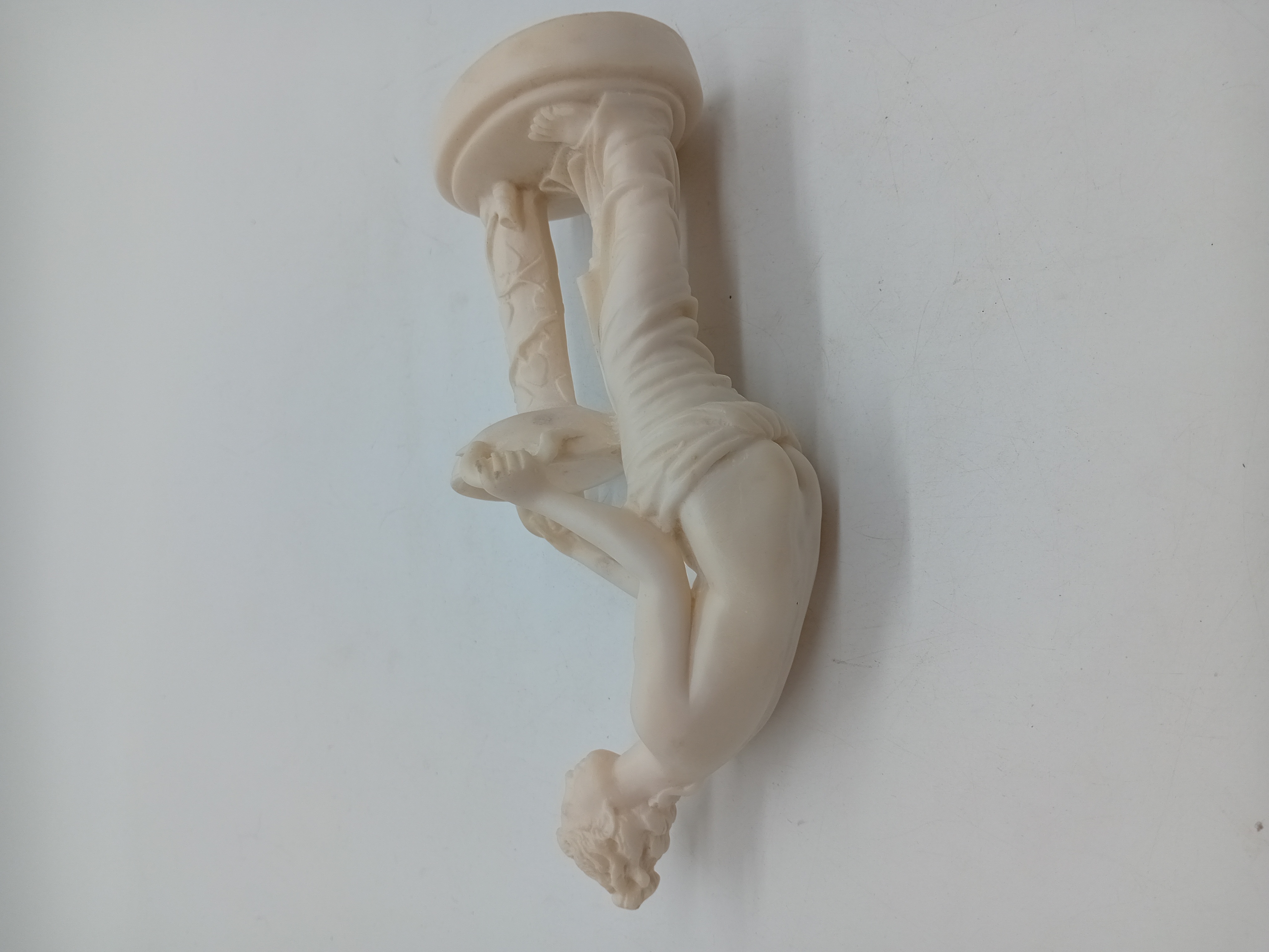 Statue Femme Albatre Ifestos