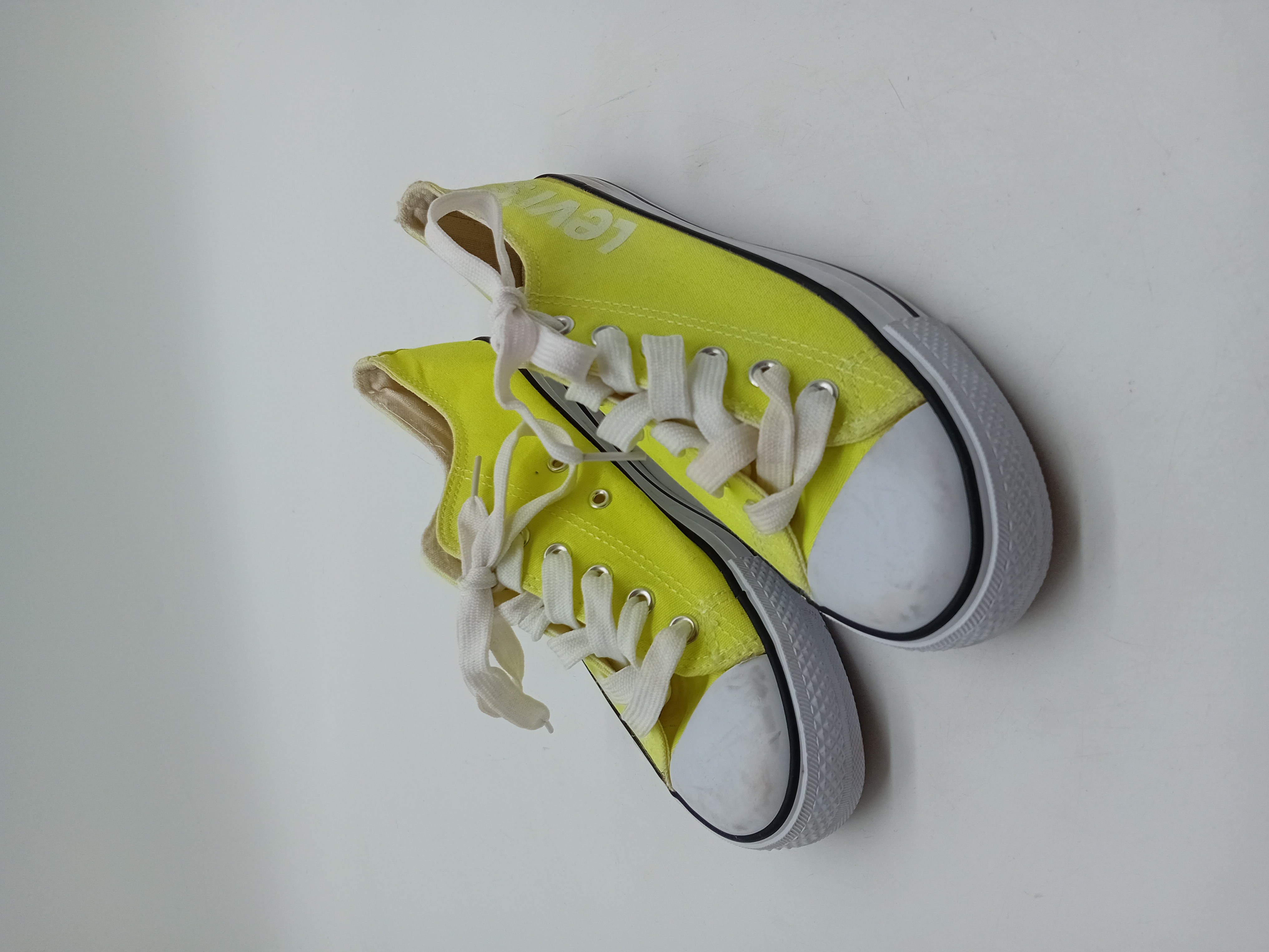 Baskets En Toile Jaune Levis 36