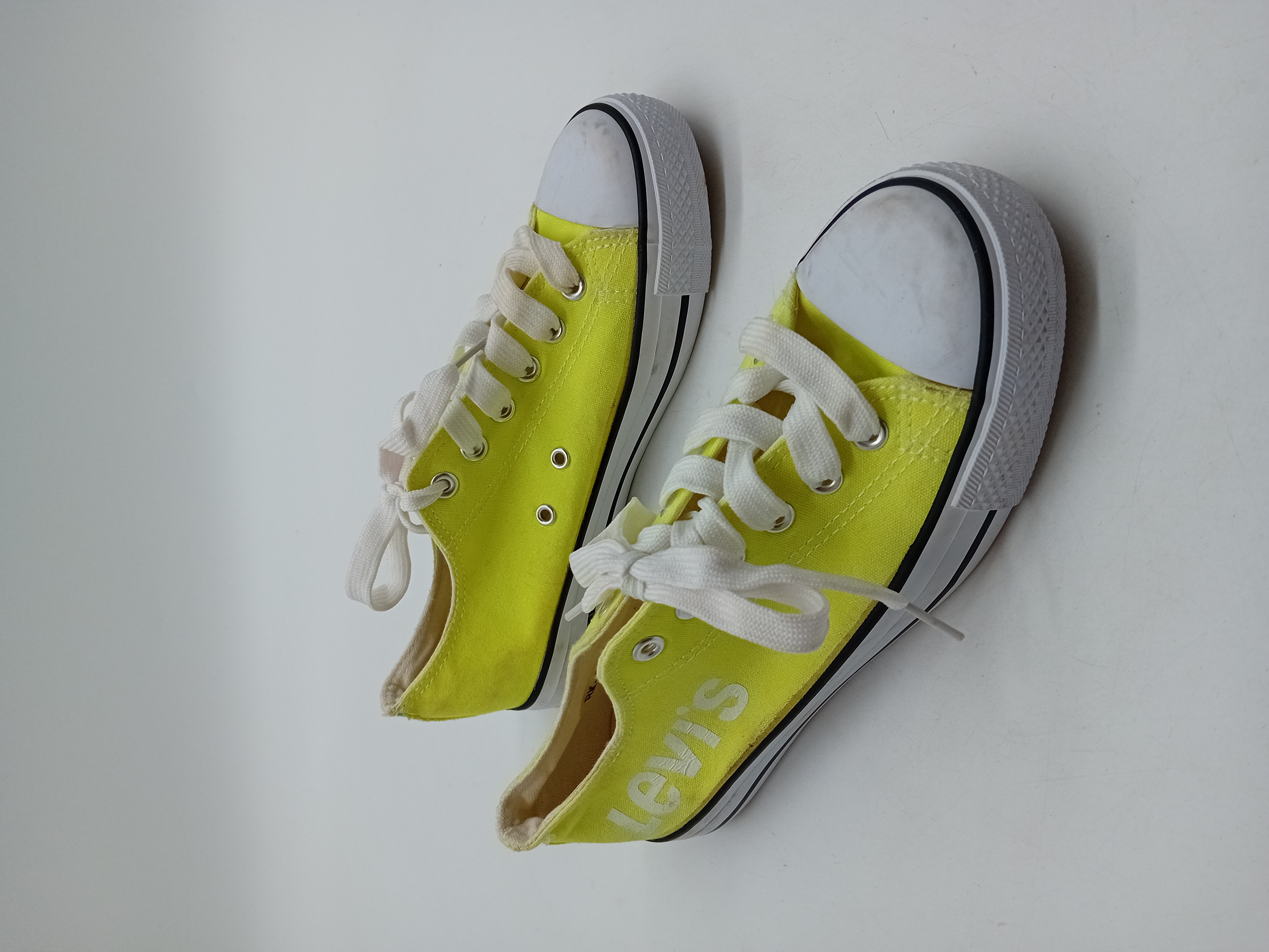 Baskets En Toile Jaune Levis 36