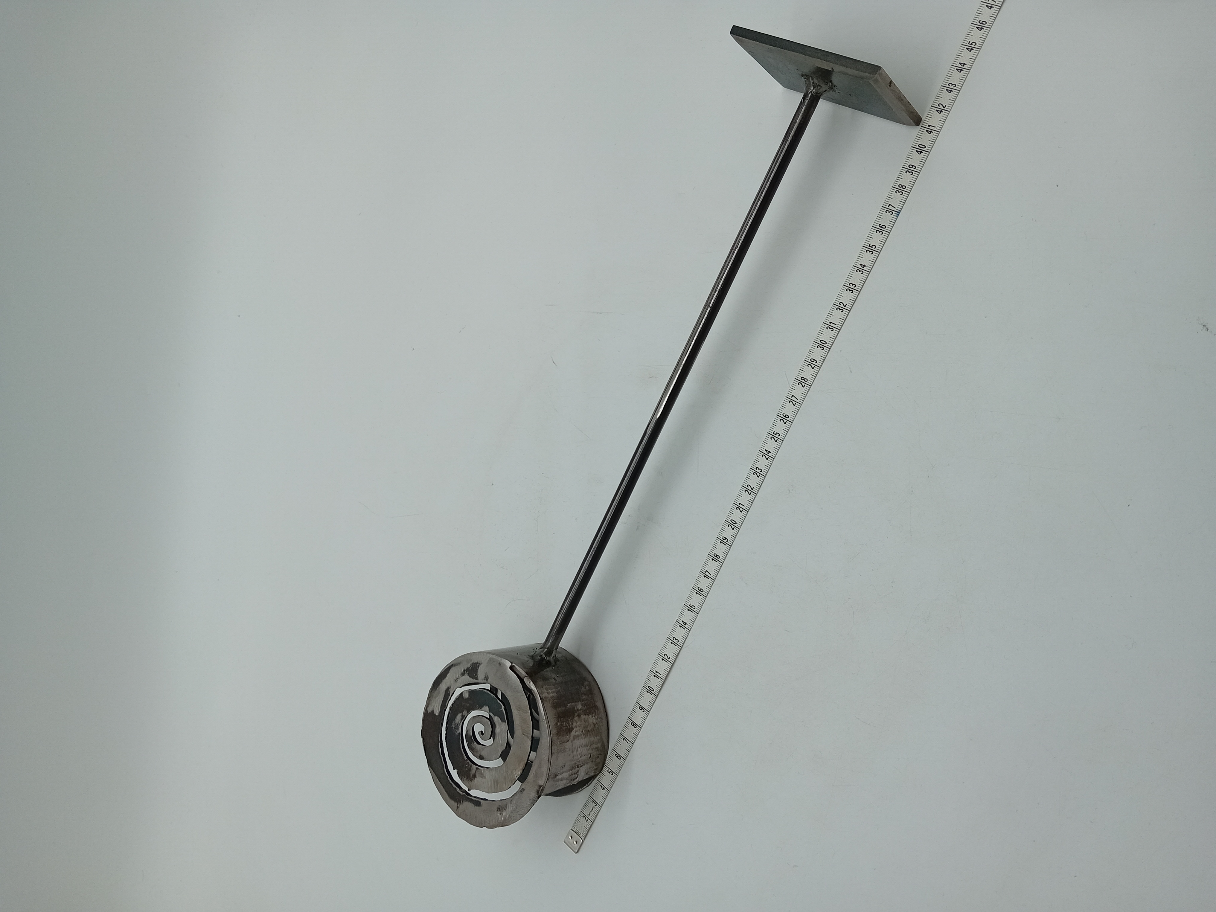 Bougeoir Sculpture Spirale En Metal Brut