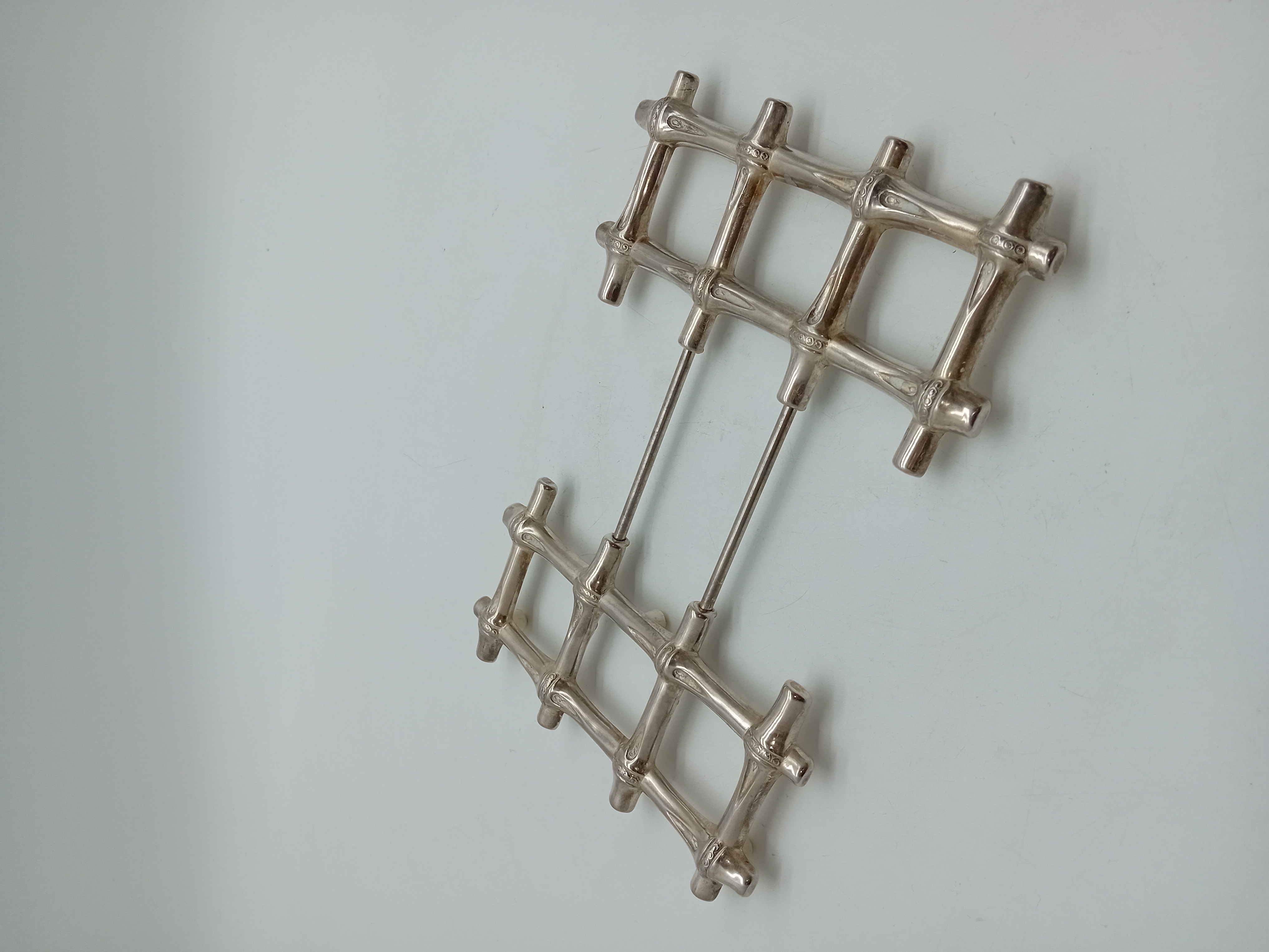 Dessous De Plat Extensible Metal Argente Bambou