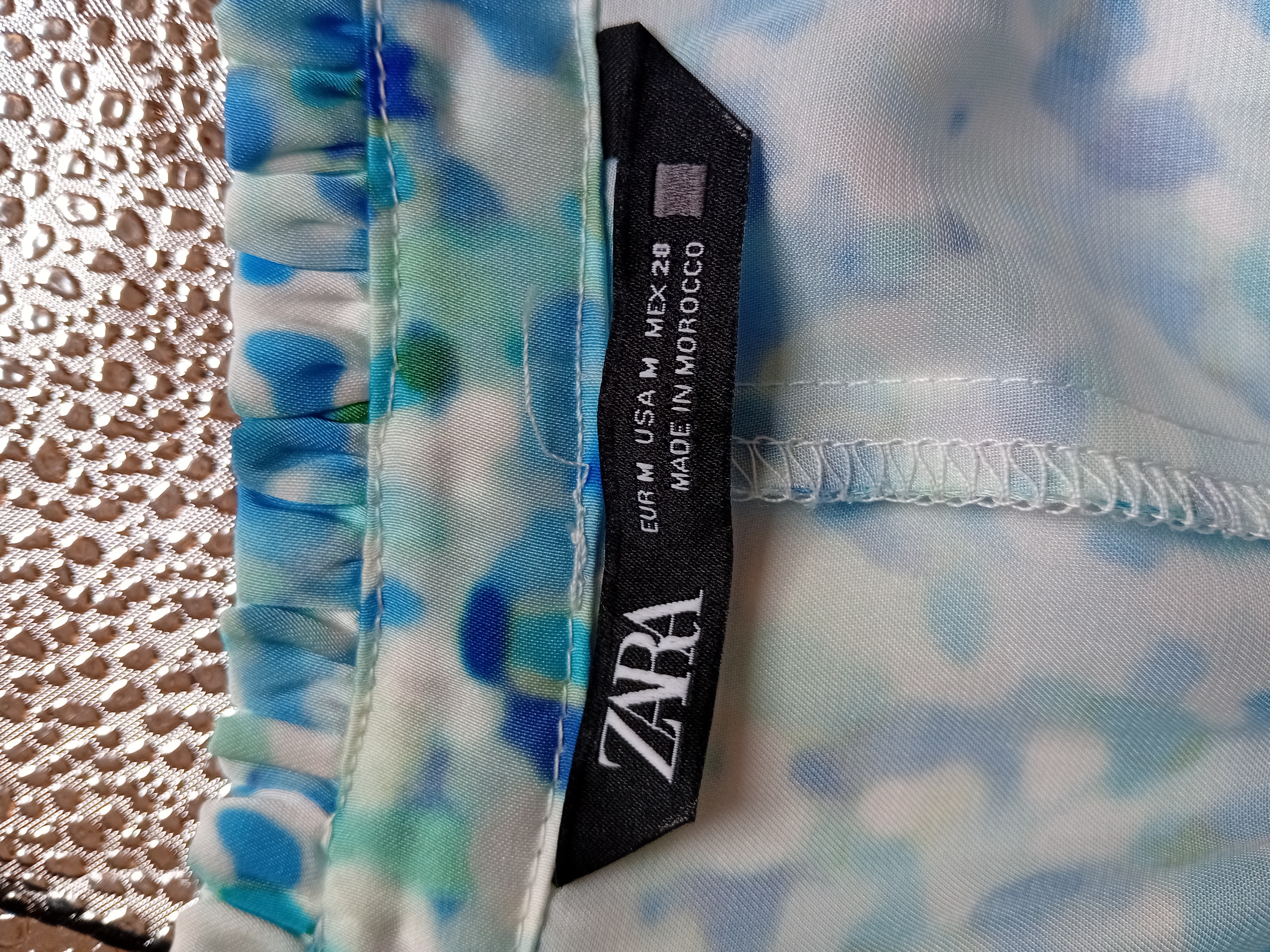 Robe Courte Fleurie Zara
