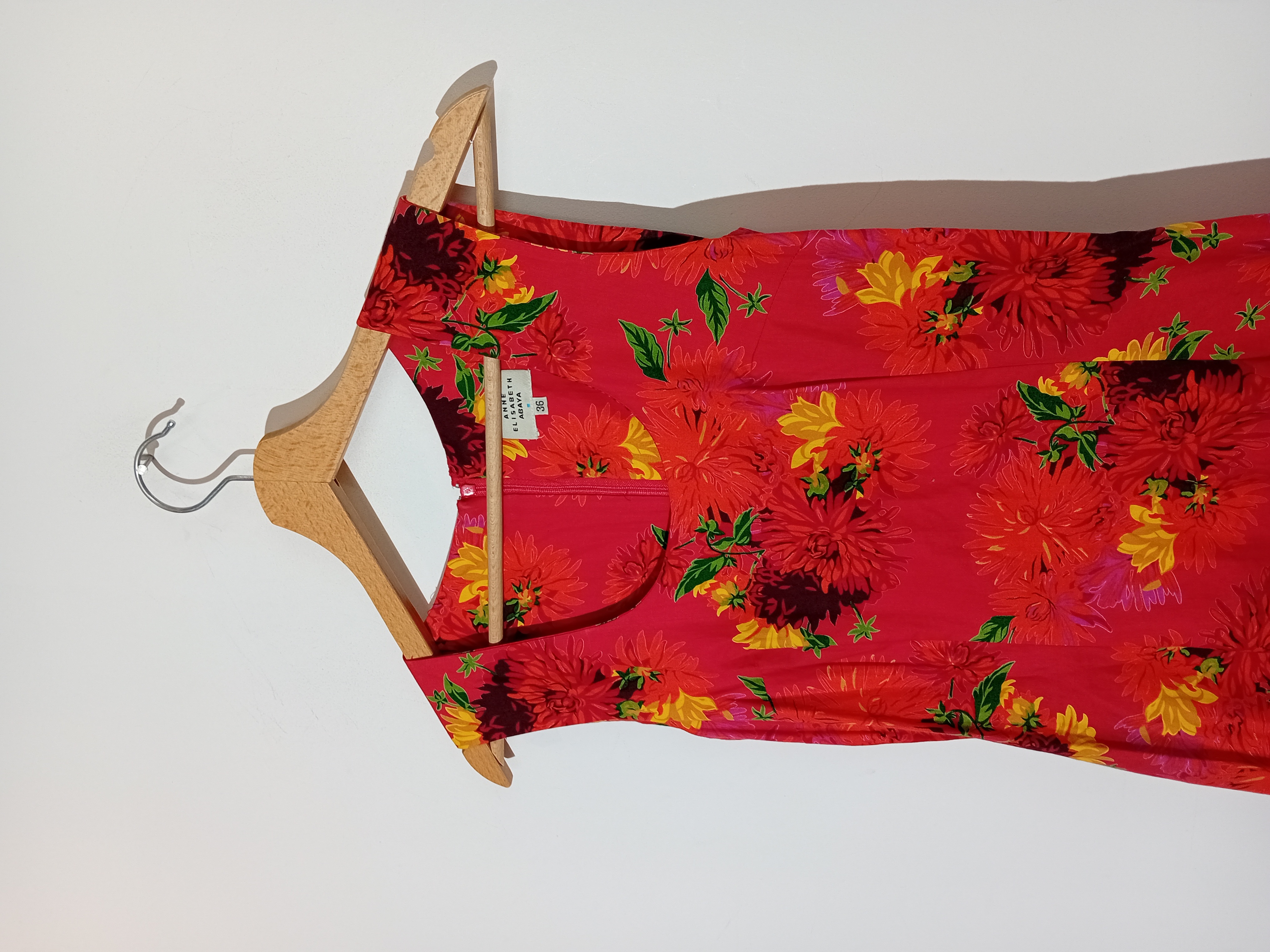 Robe Rouge A Fleurs Tropicales