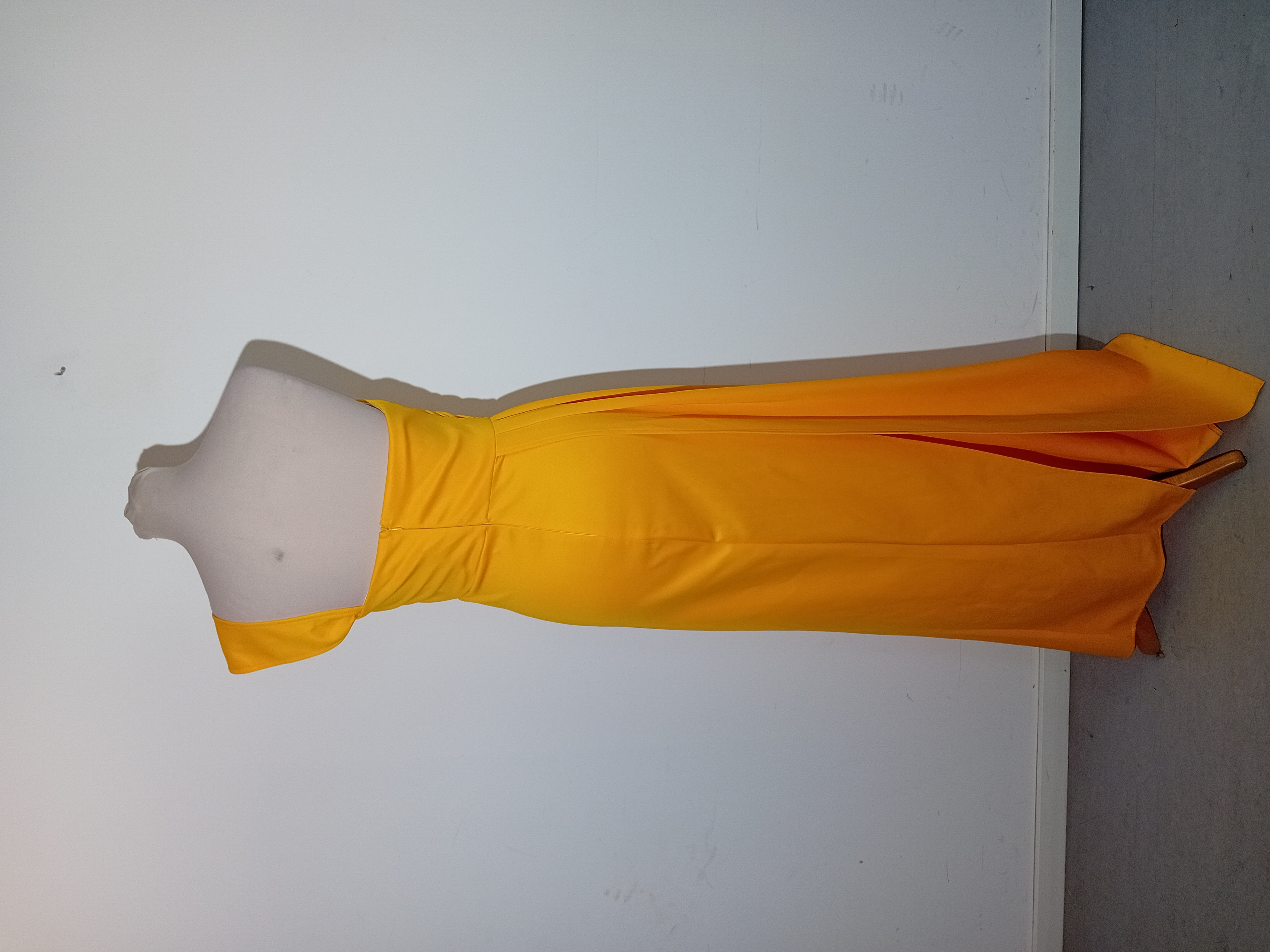 Robe Longue Asymétrique Jaune Miss Ord M