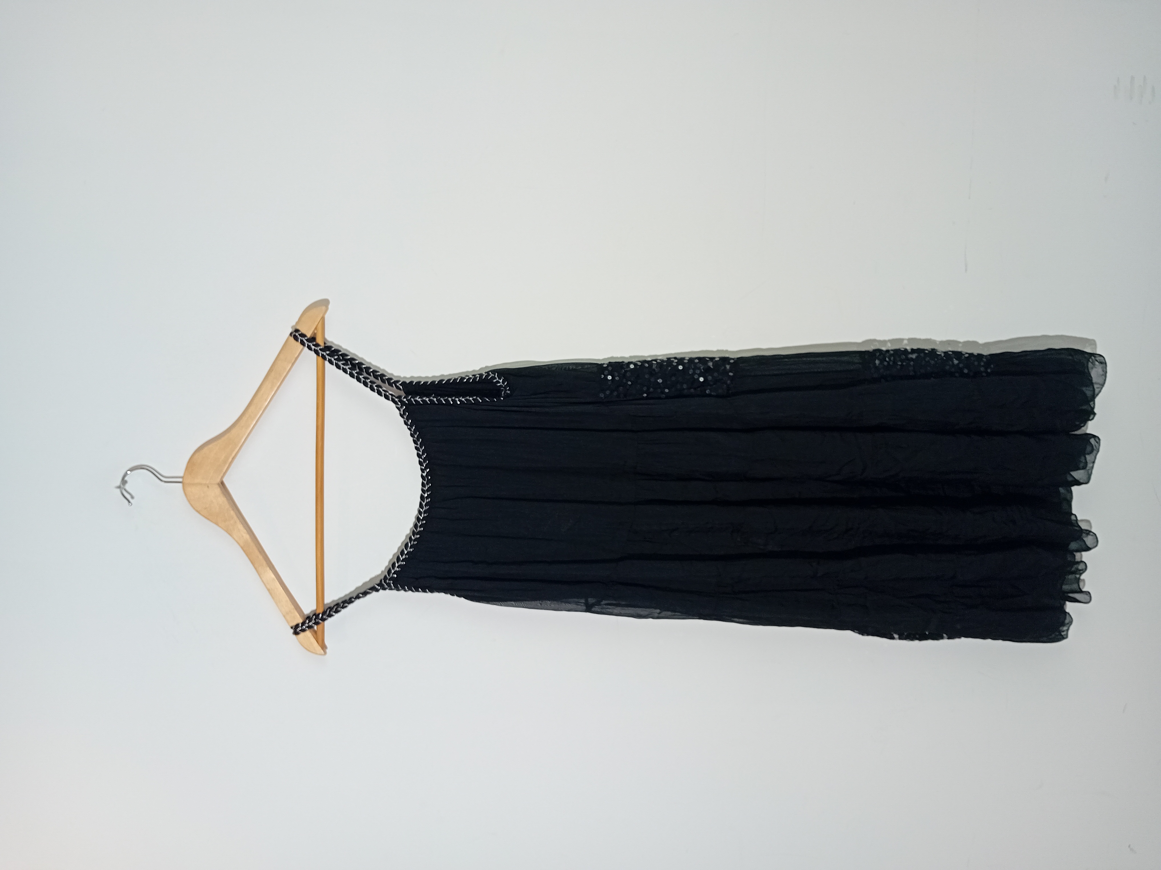 Robe en Soie Noire Sequins