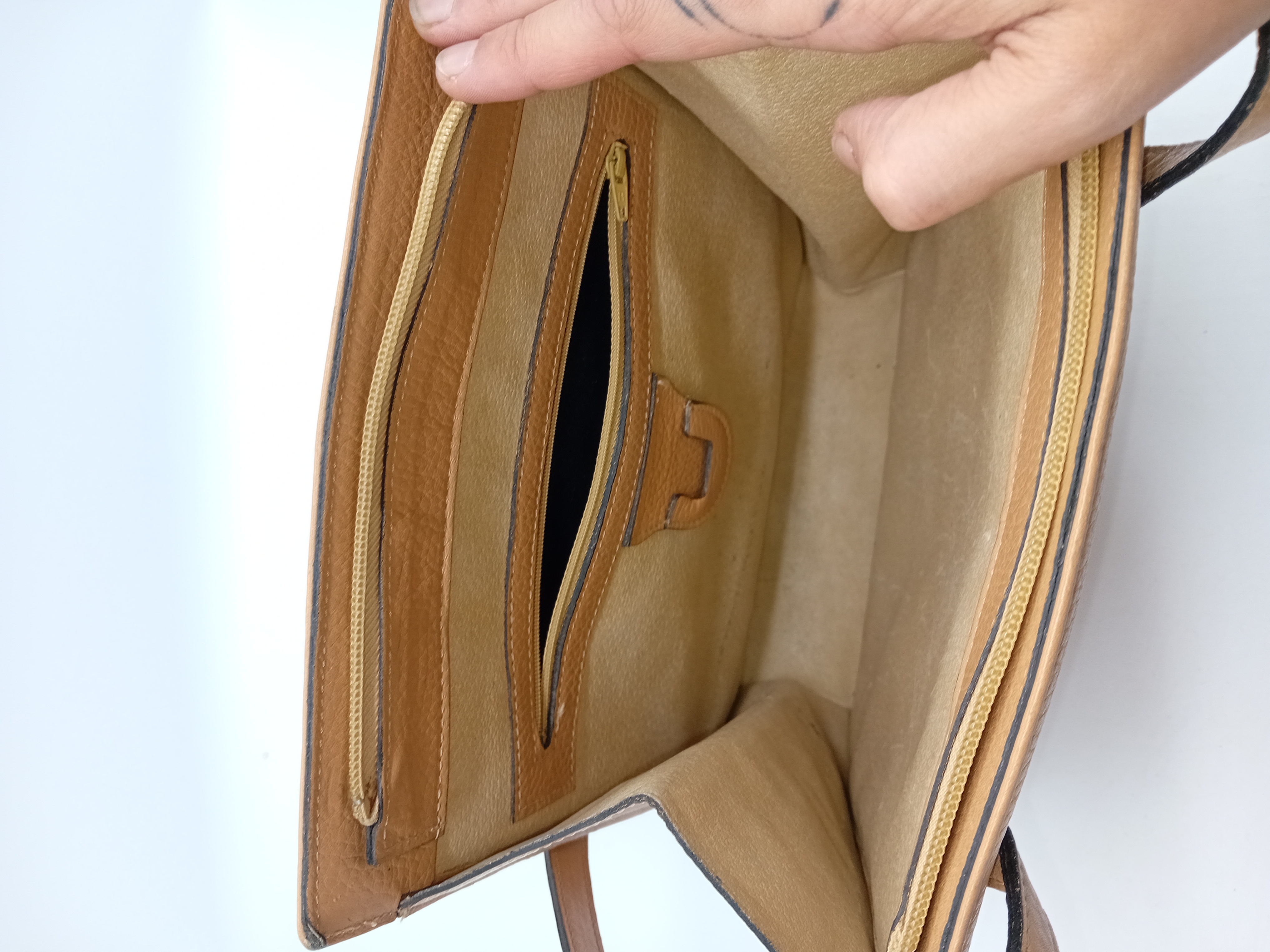 Sac A Main En Cuir Marron Olivier Strelli