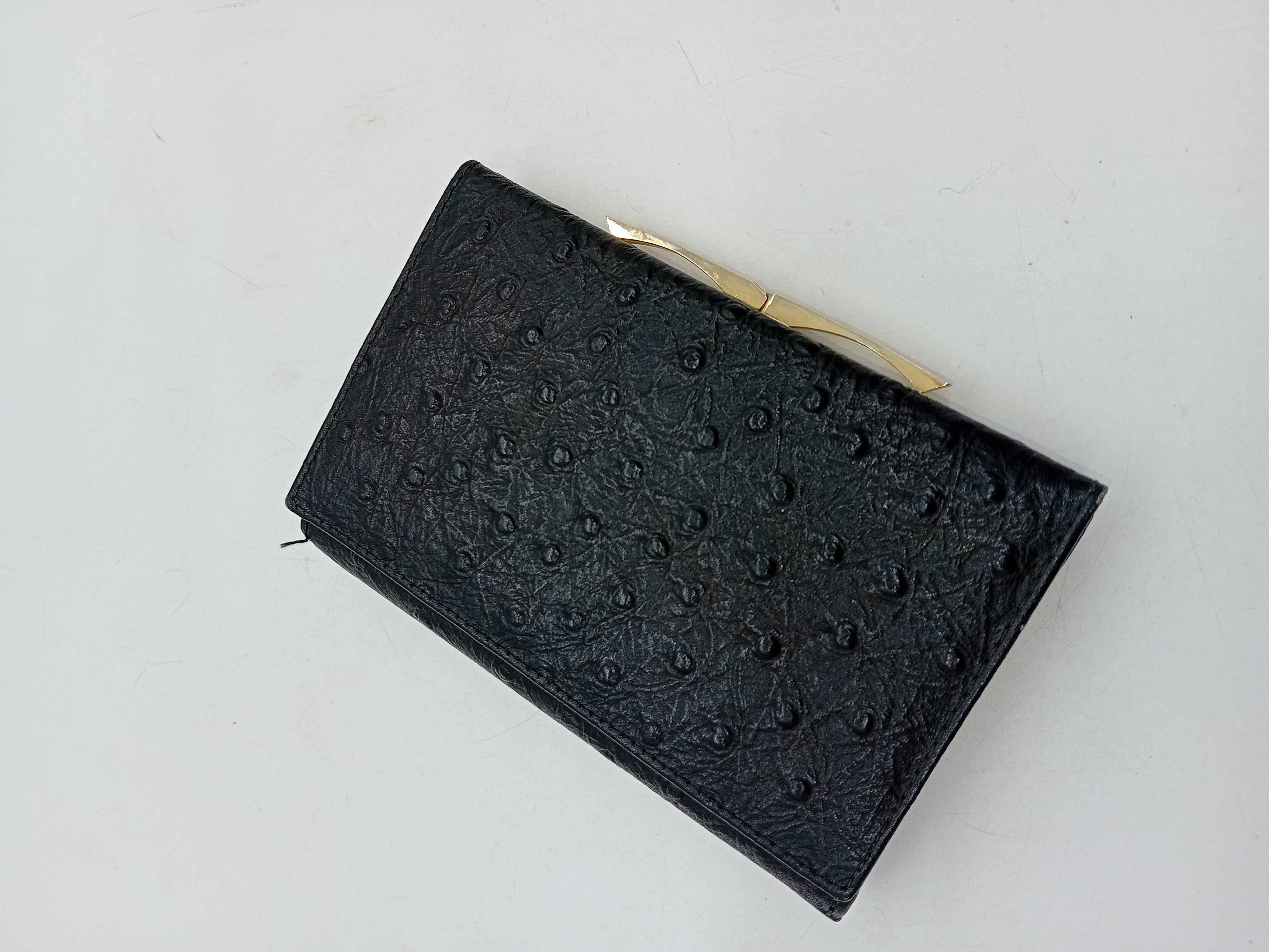 Portefeuille Vintage En Cuir Noir Effet Autruche