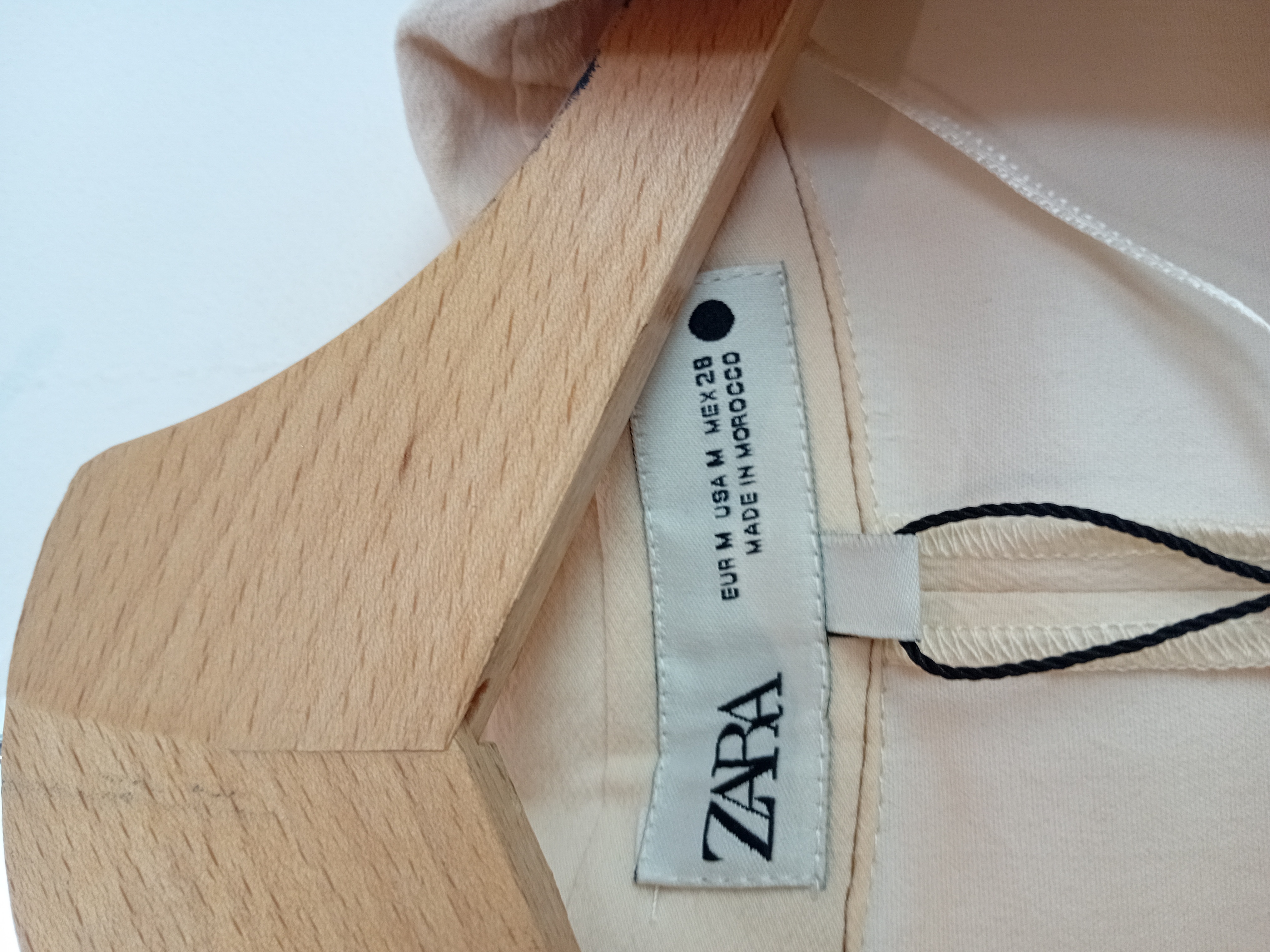Robe Courte Beige Zara