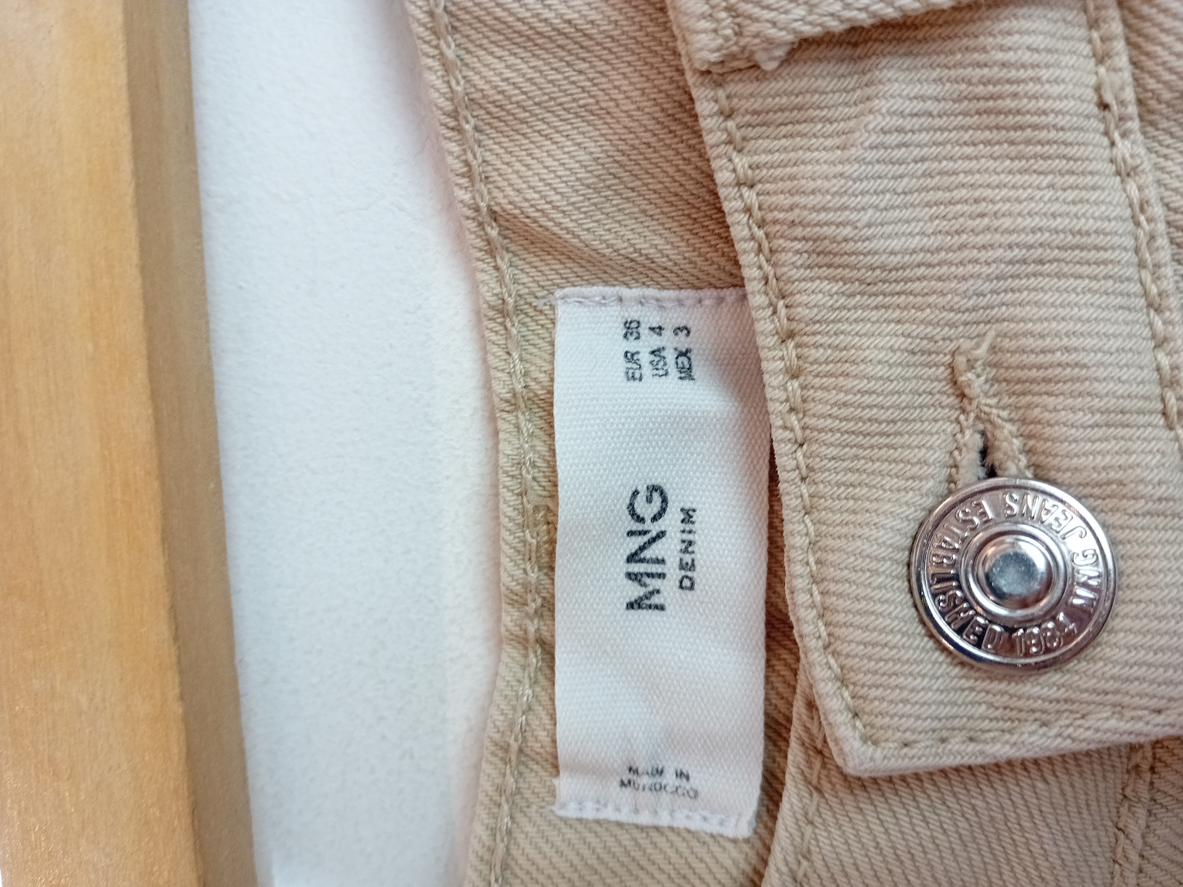 Pantalon Beige Mango
