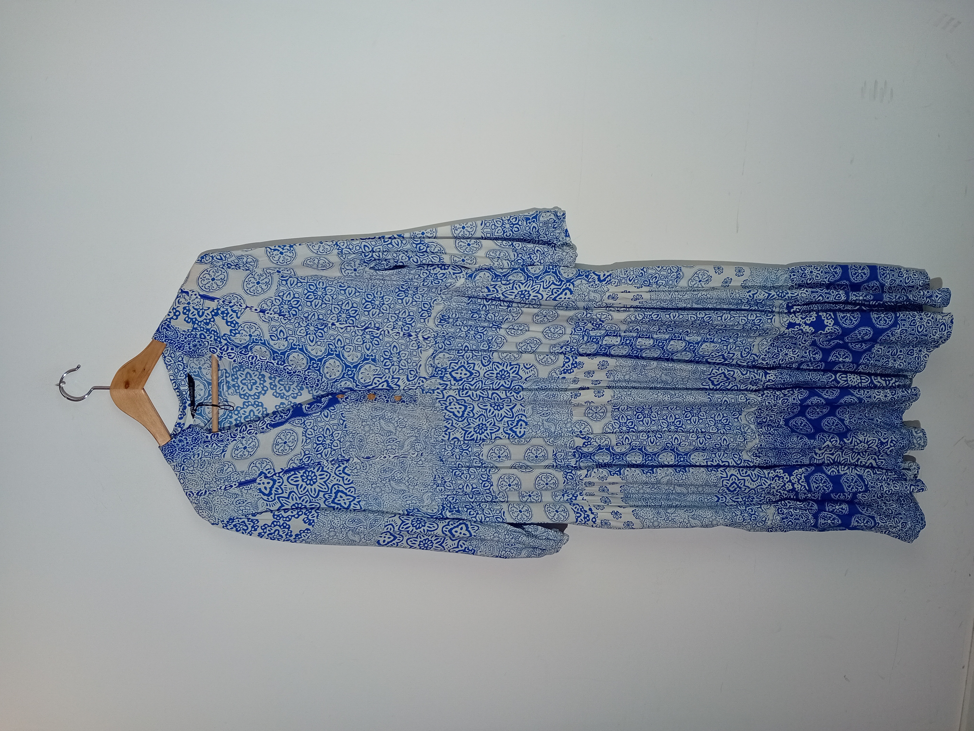 Robe Longue Imprimé Bleu Et Blanc