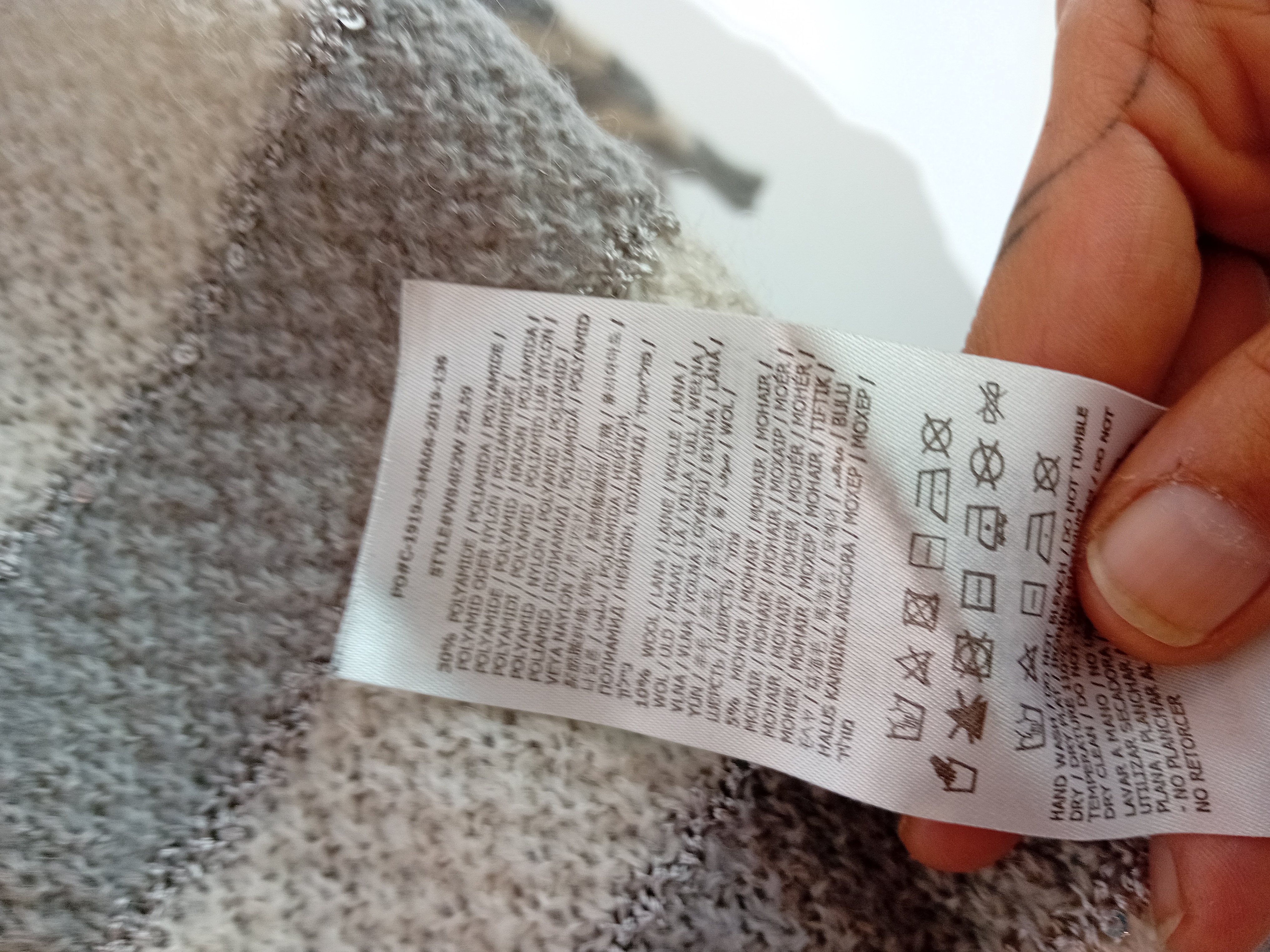 Pull Rayé Gris Et Blanc Guess