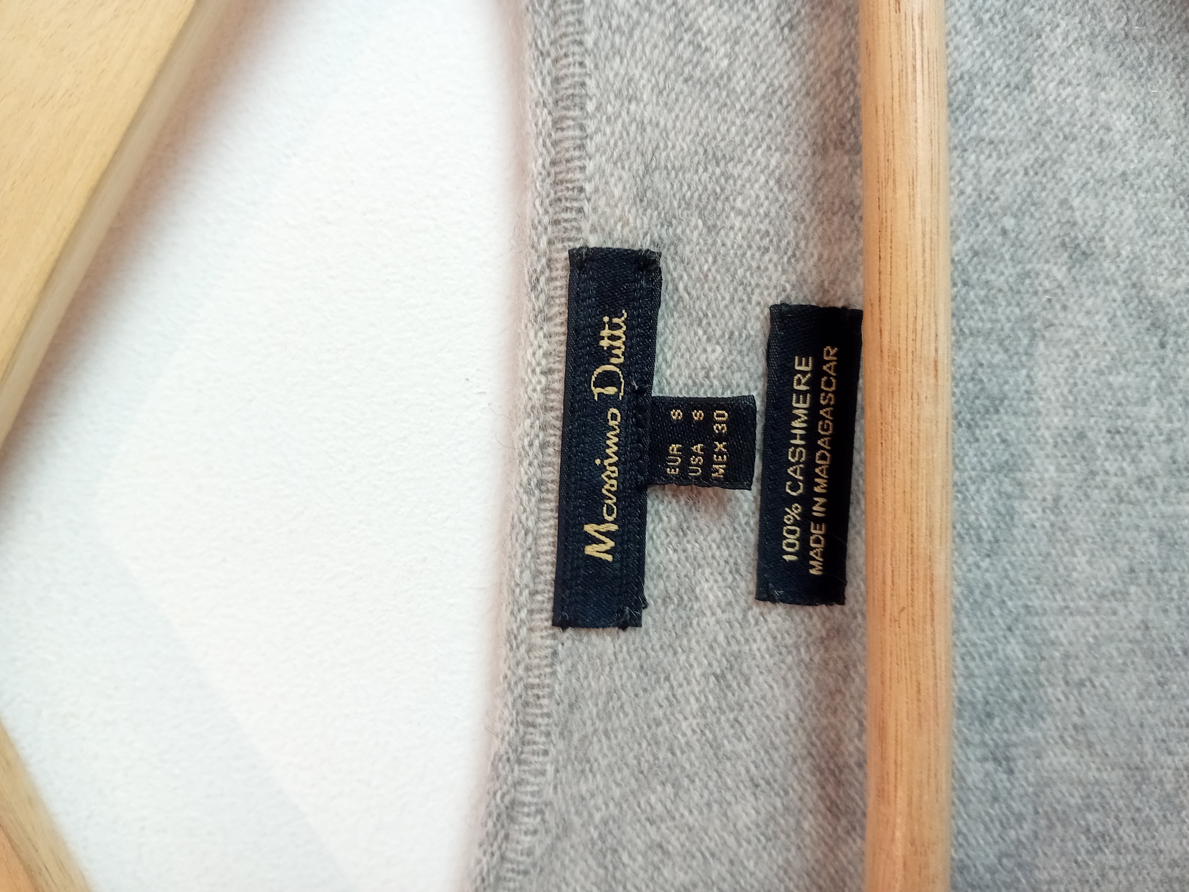 Pull Col V Cachemire Gris