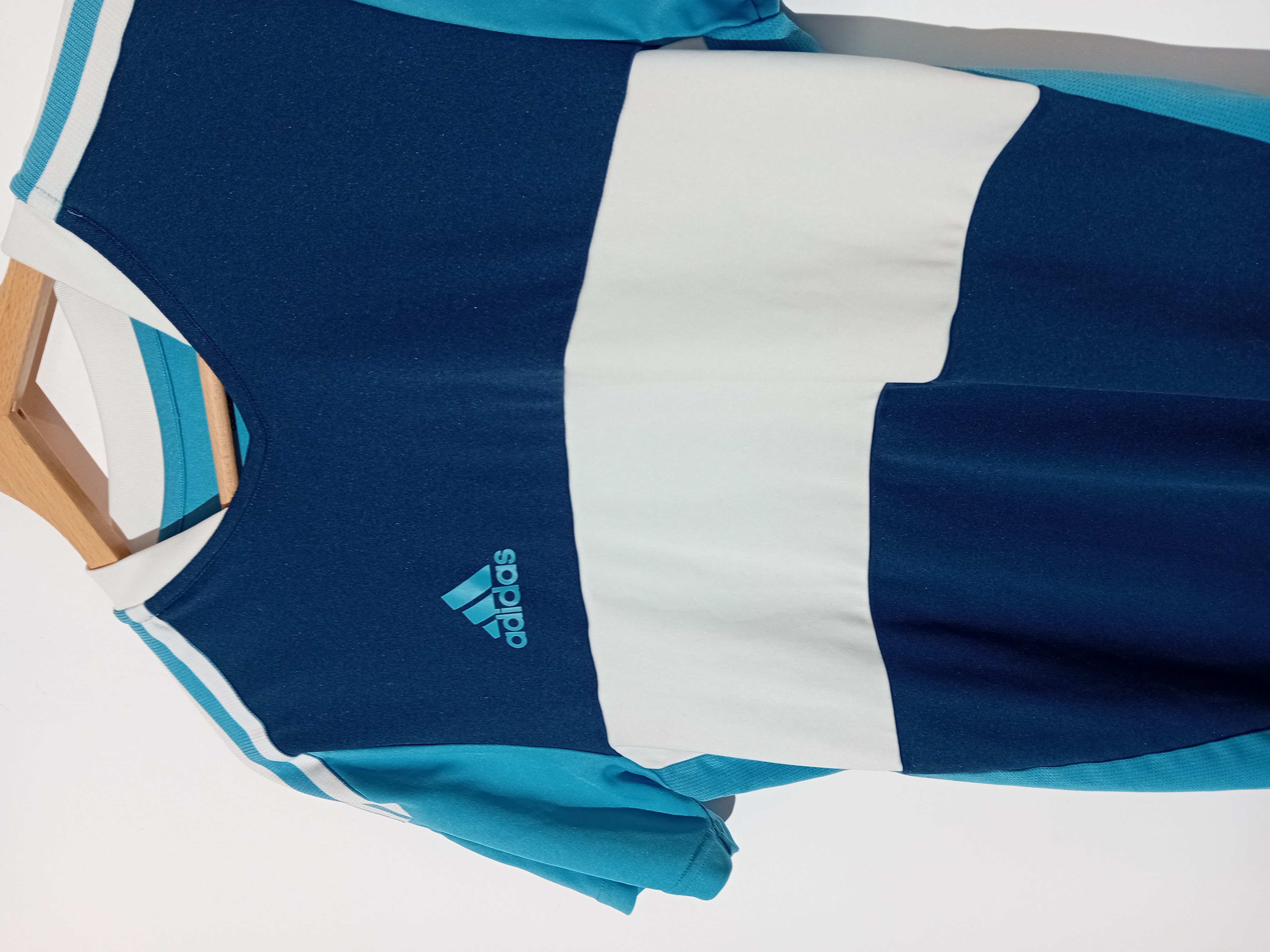 Maillot De Sport Adidas Bleu Et Blanc