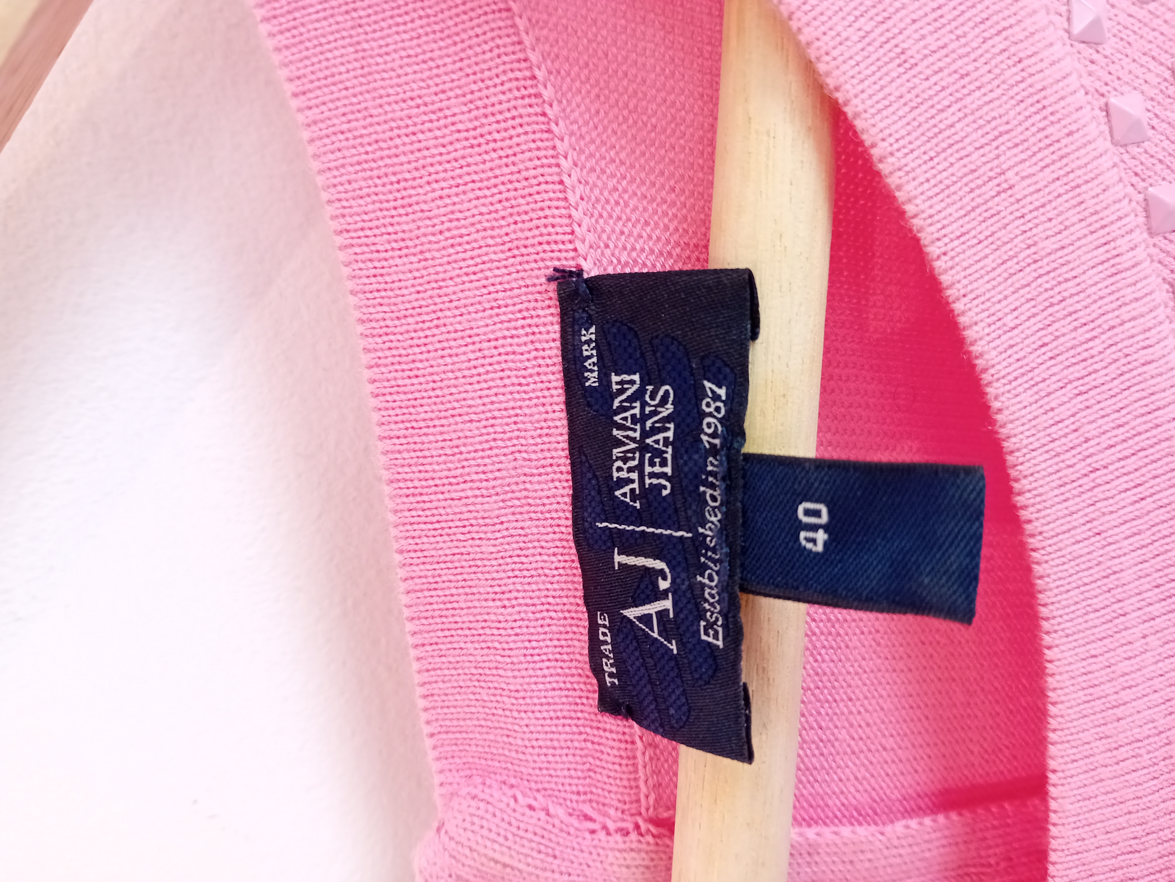 Pull Rose Clous Armani Jeans