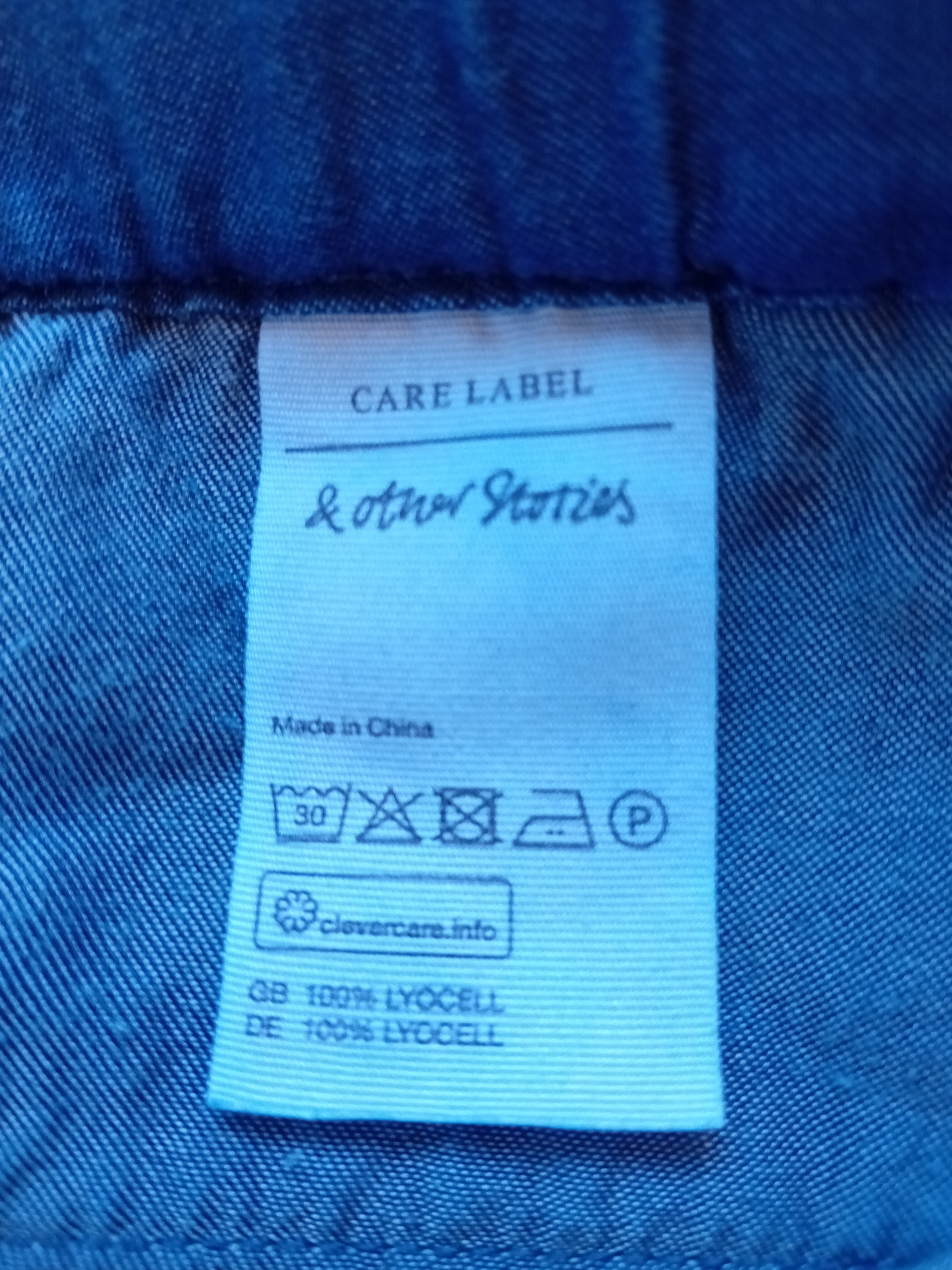 Short Fluide En Lyocell & Other Stories