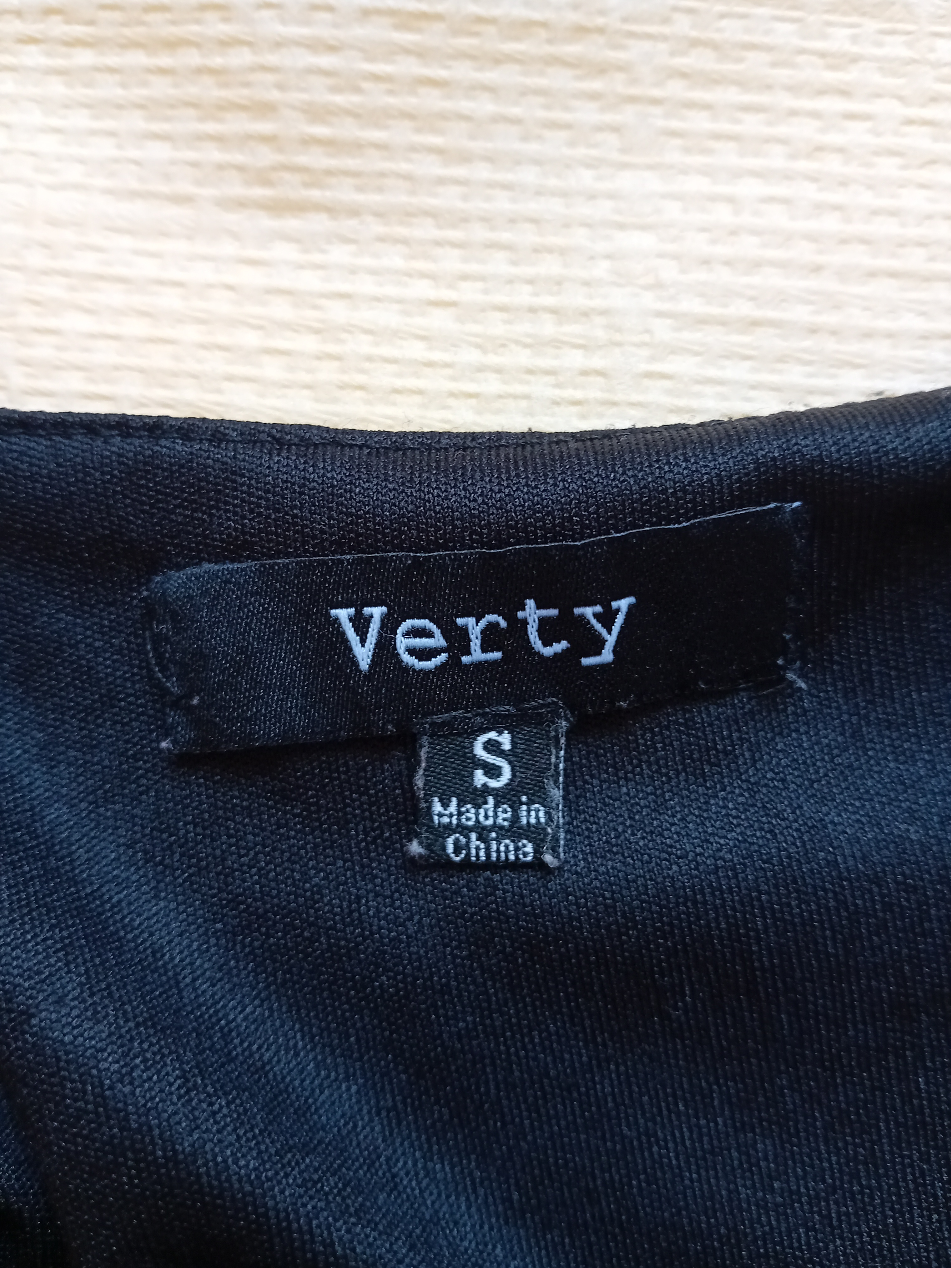 Haut Sans Manches Noir Brodé Verty S