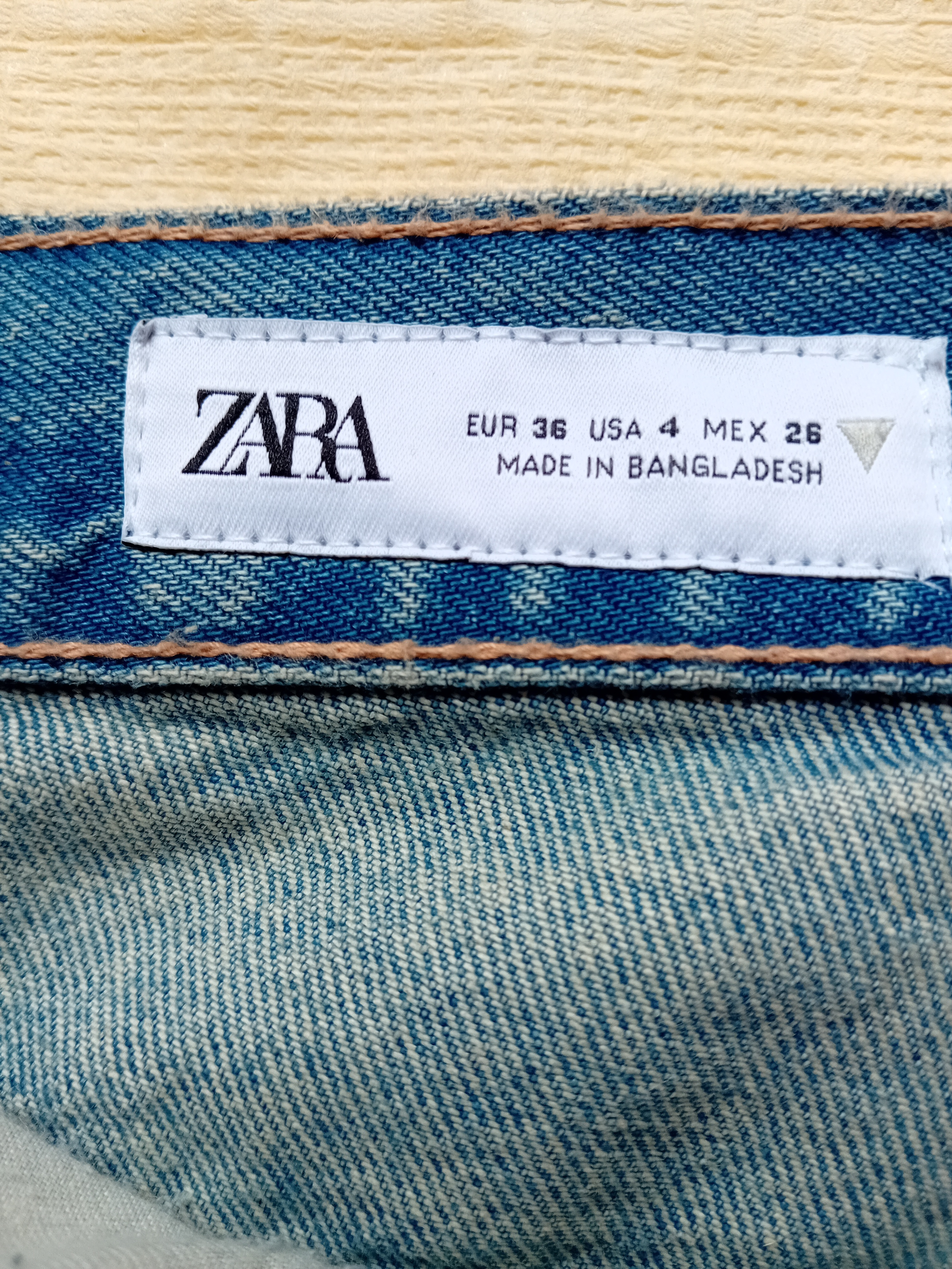 Jean Droit Bleu Clair Zara