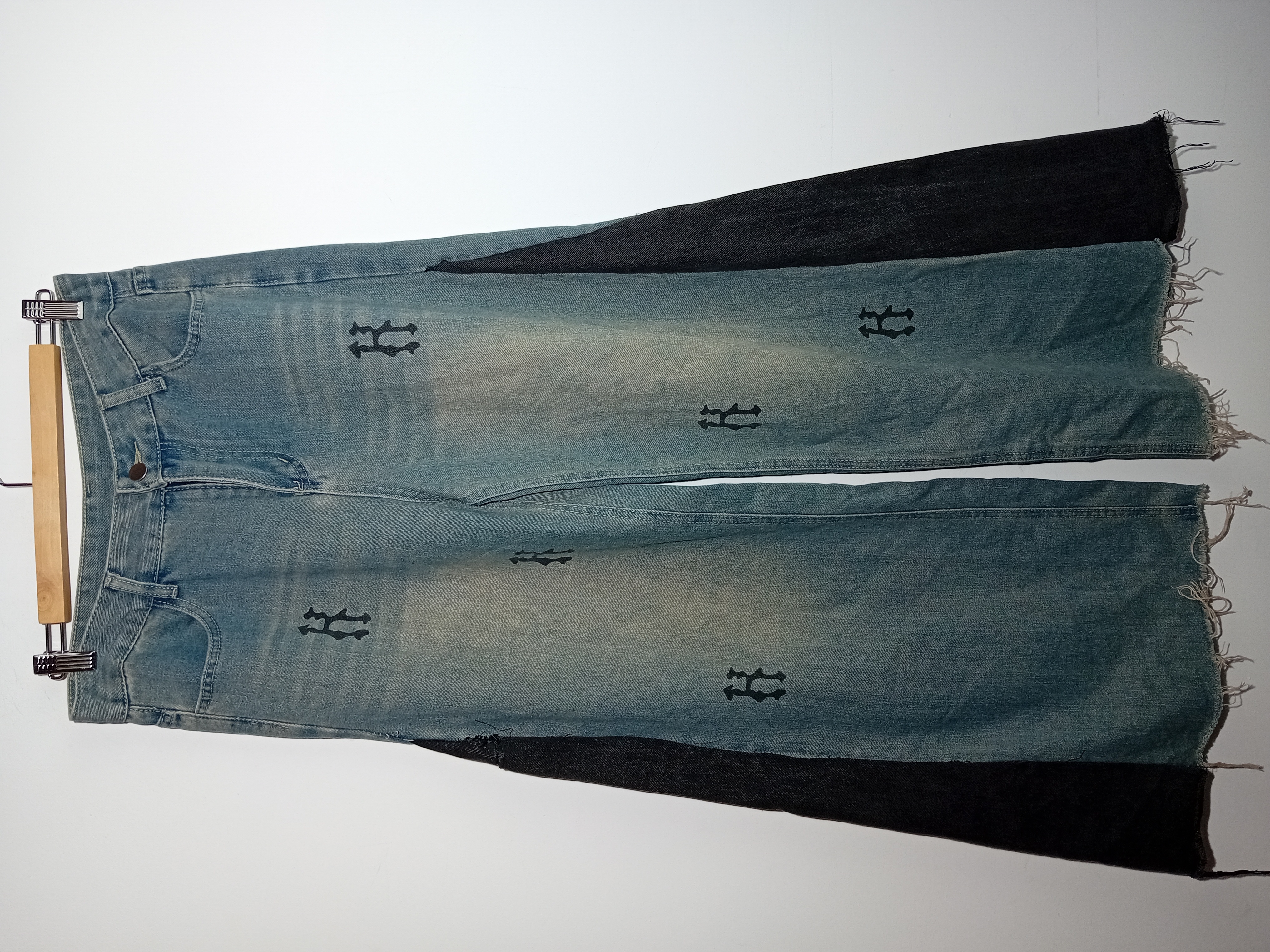 Jeans Large Bicolore Motifs Graphiques