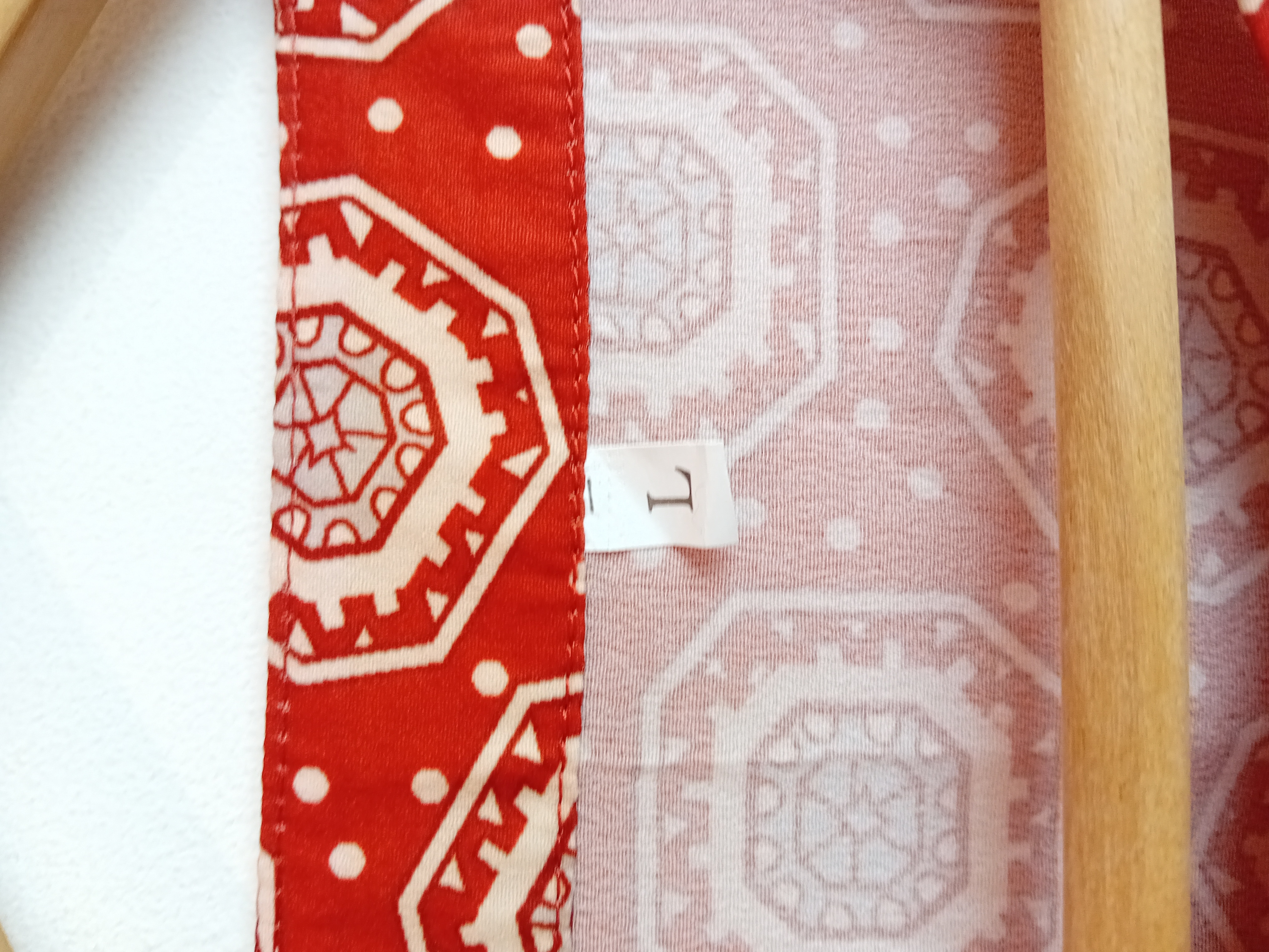 Robe Longue Rouge Motifs Géométriques