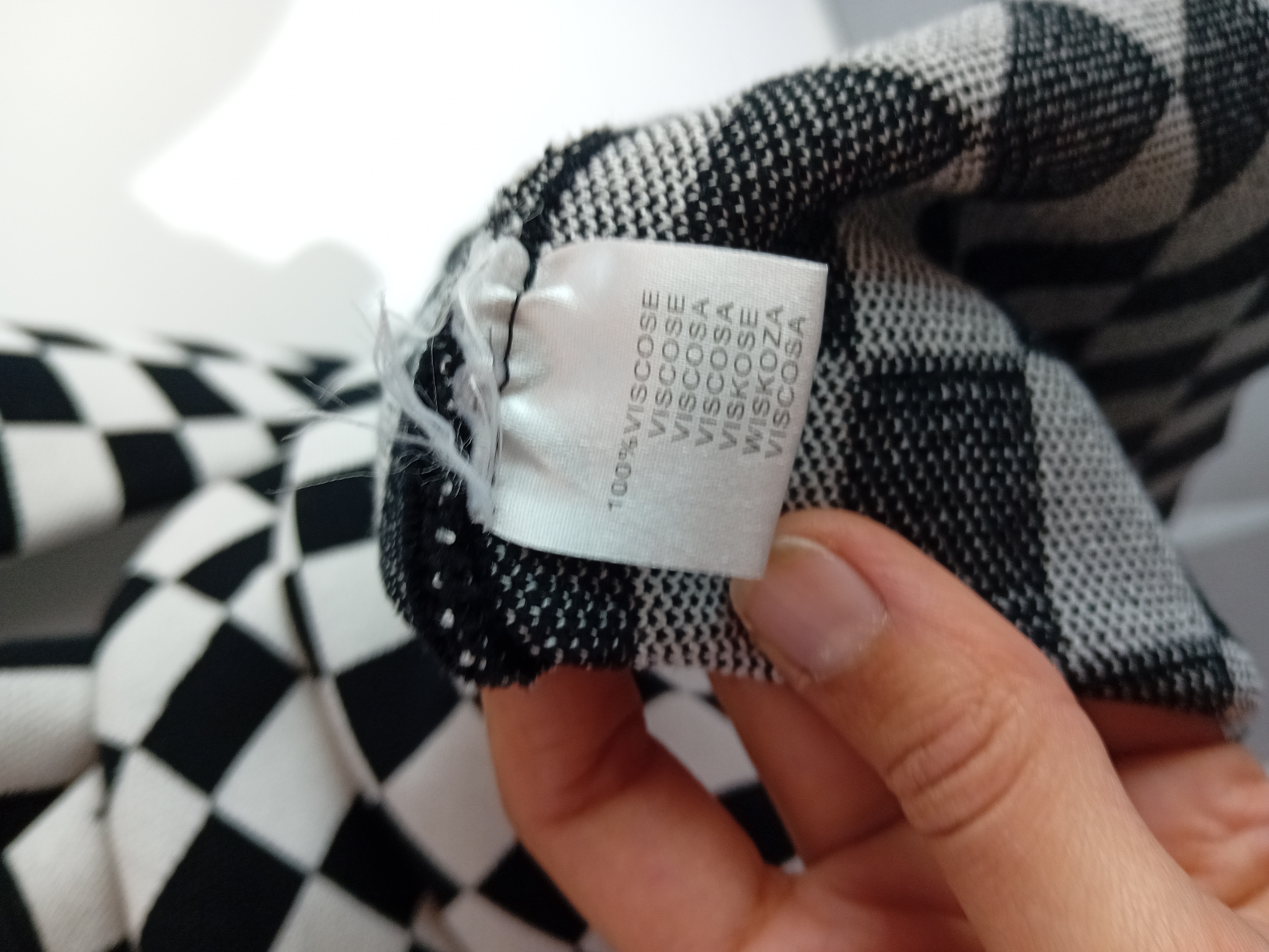 Robe patineuse à damier noir et blanc