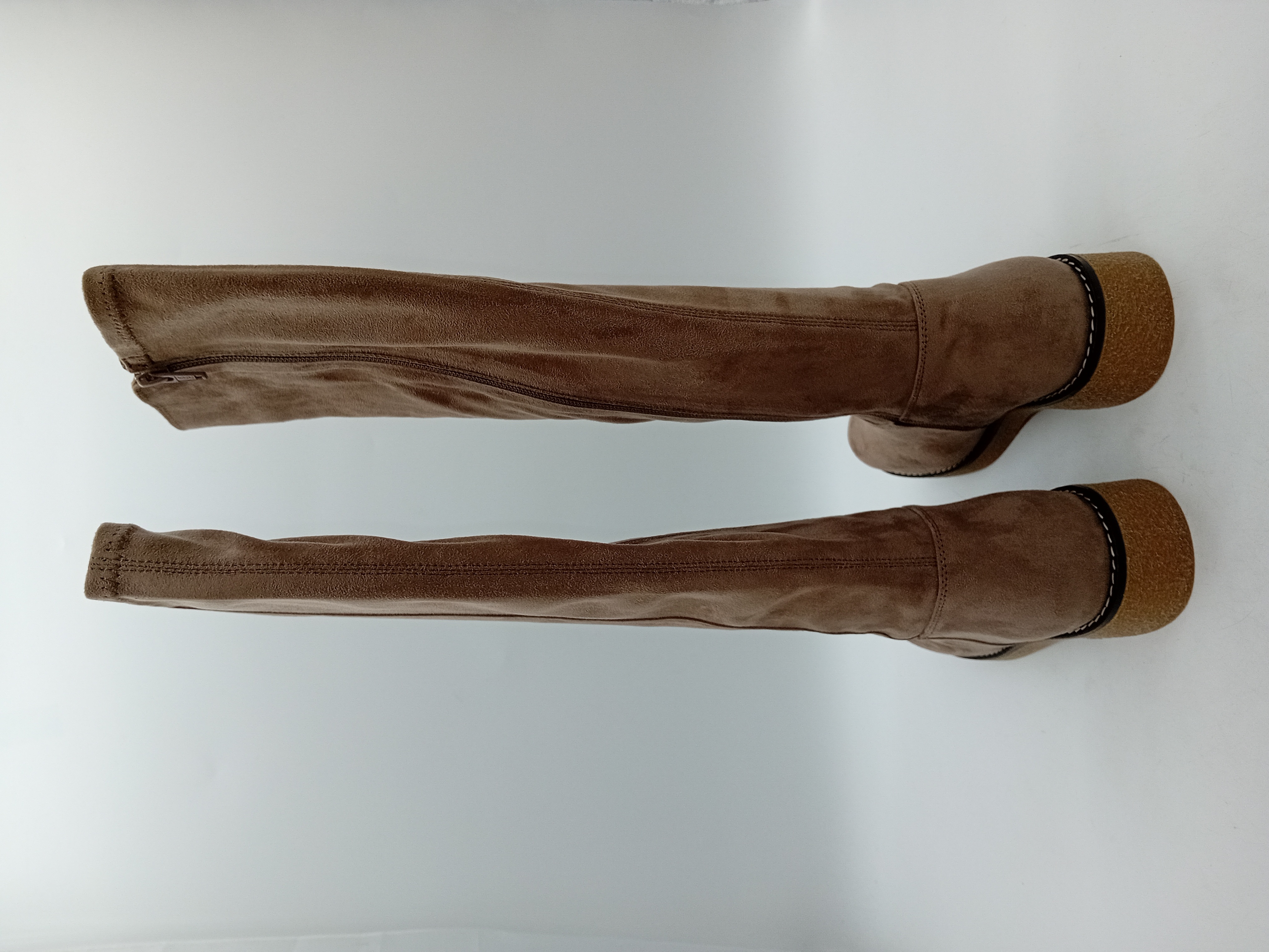 Bottes Hautes Daim Taupe Unisa 40