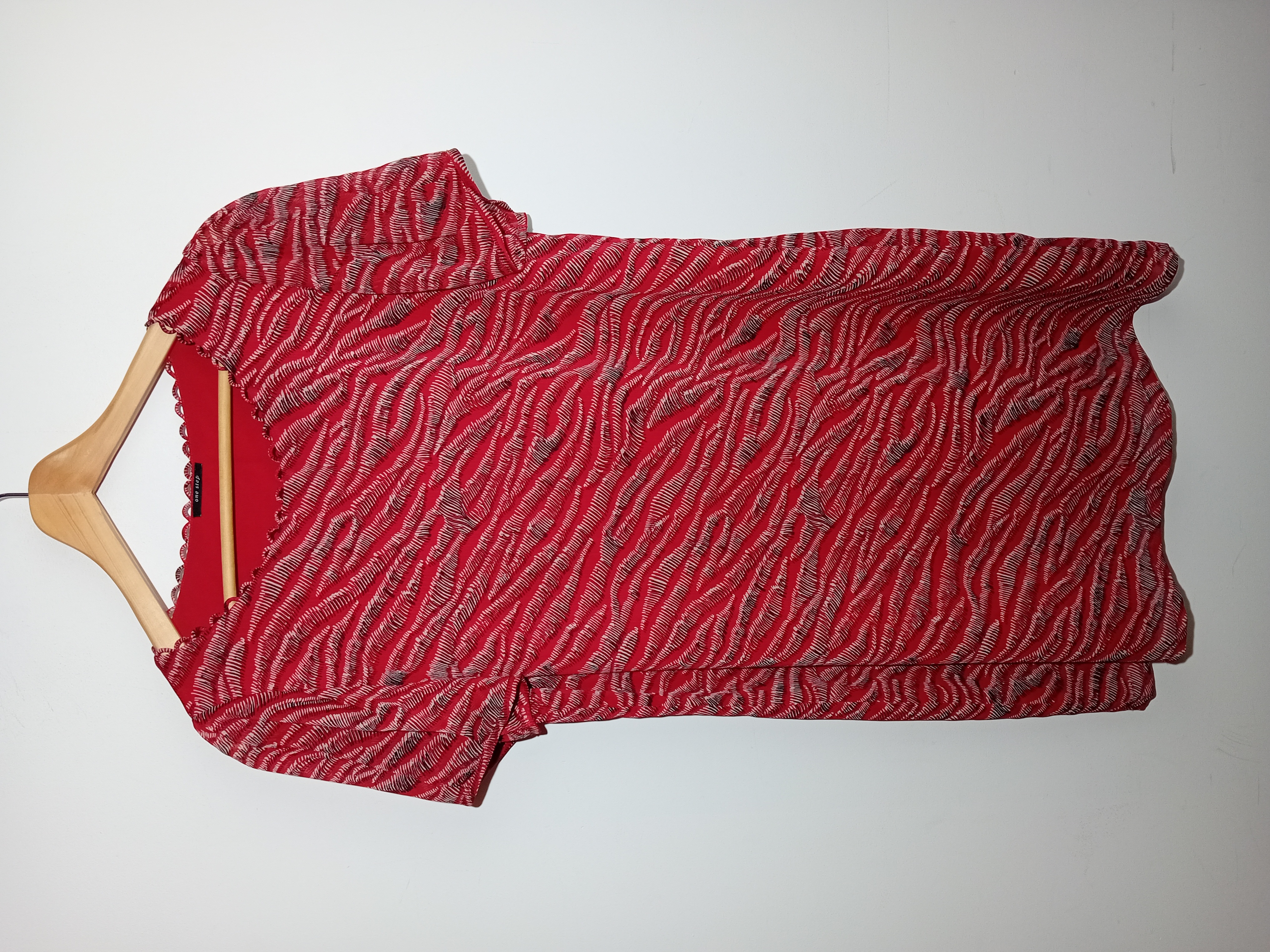 Robe Courte Rouge Motif One Step