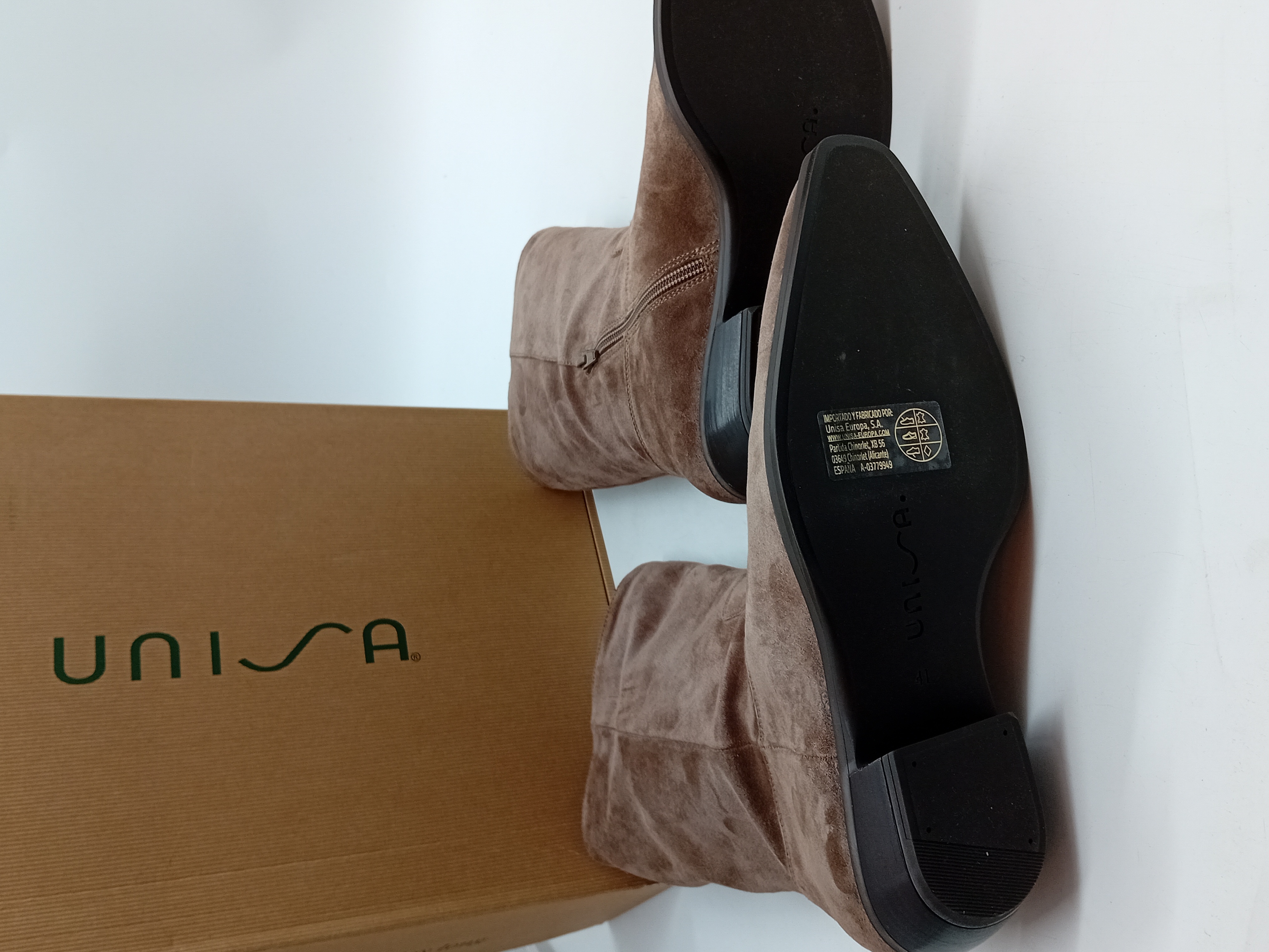Bottes Daim Taupe Unisa 41