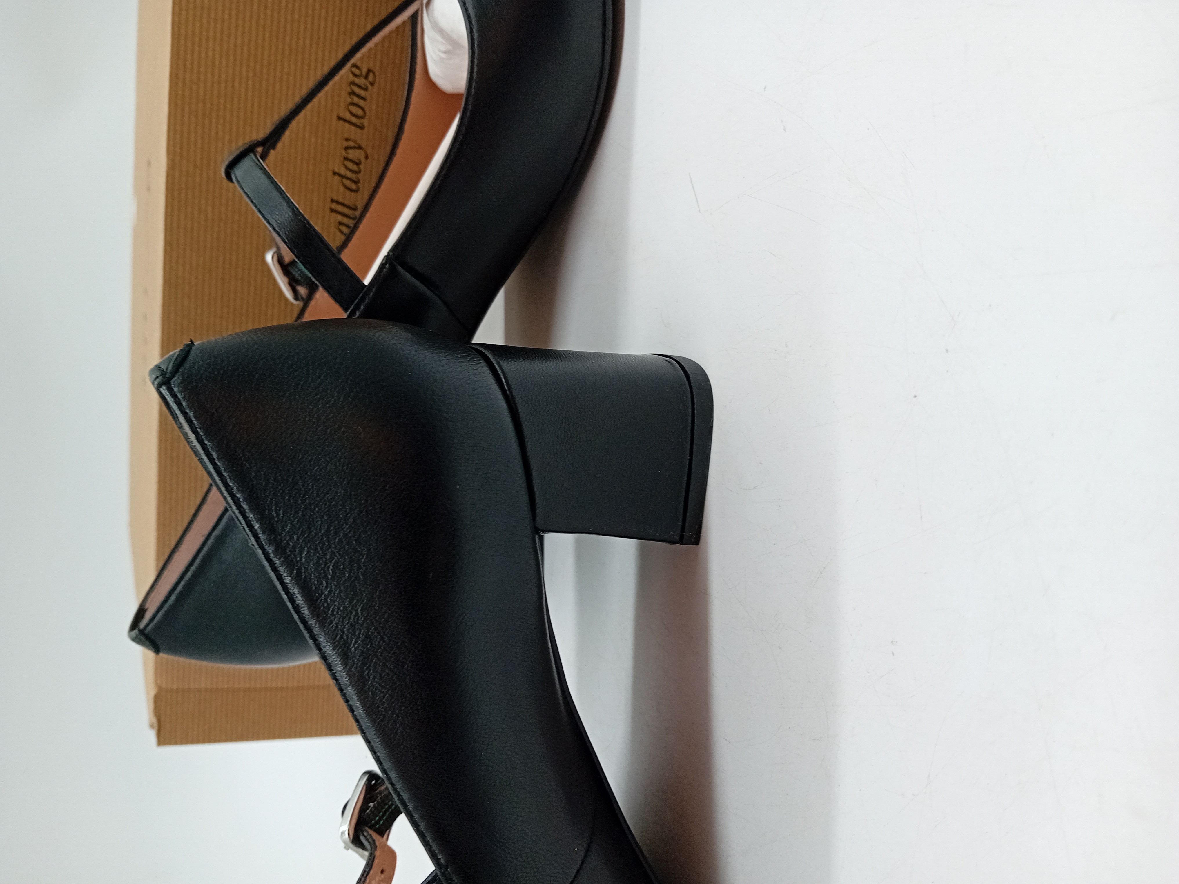 Escarpins Noirs Unisa 38