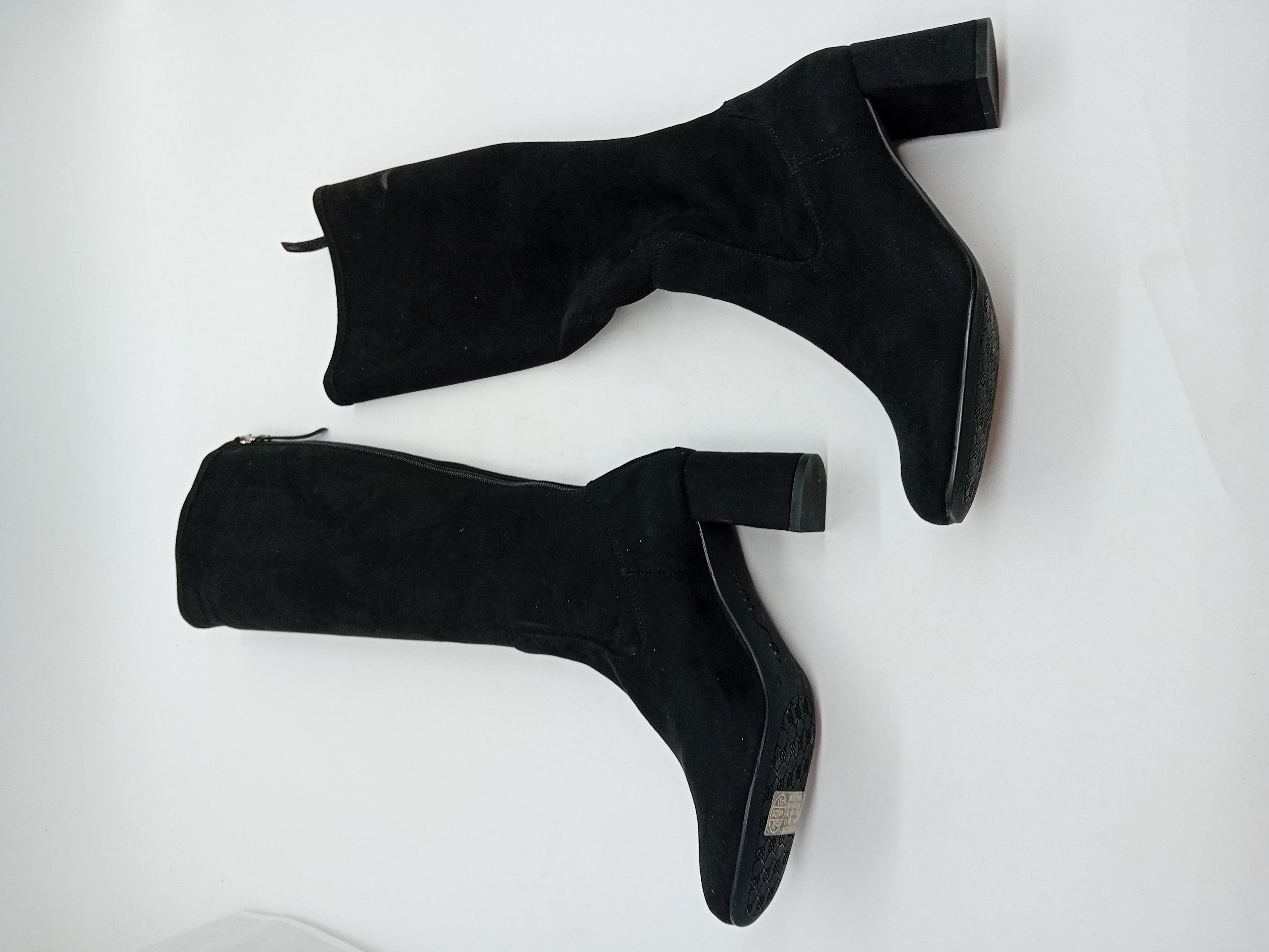 Bottes Hautes En Daim Noir Unisa 37