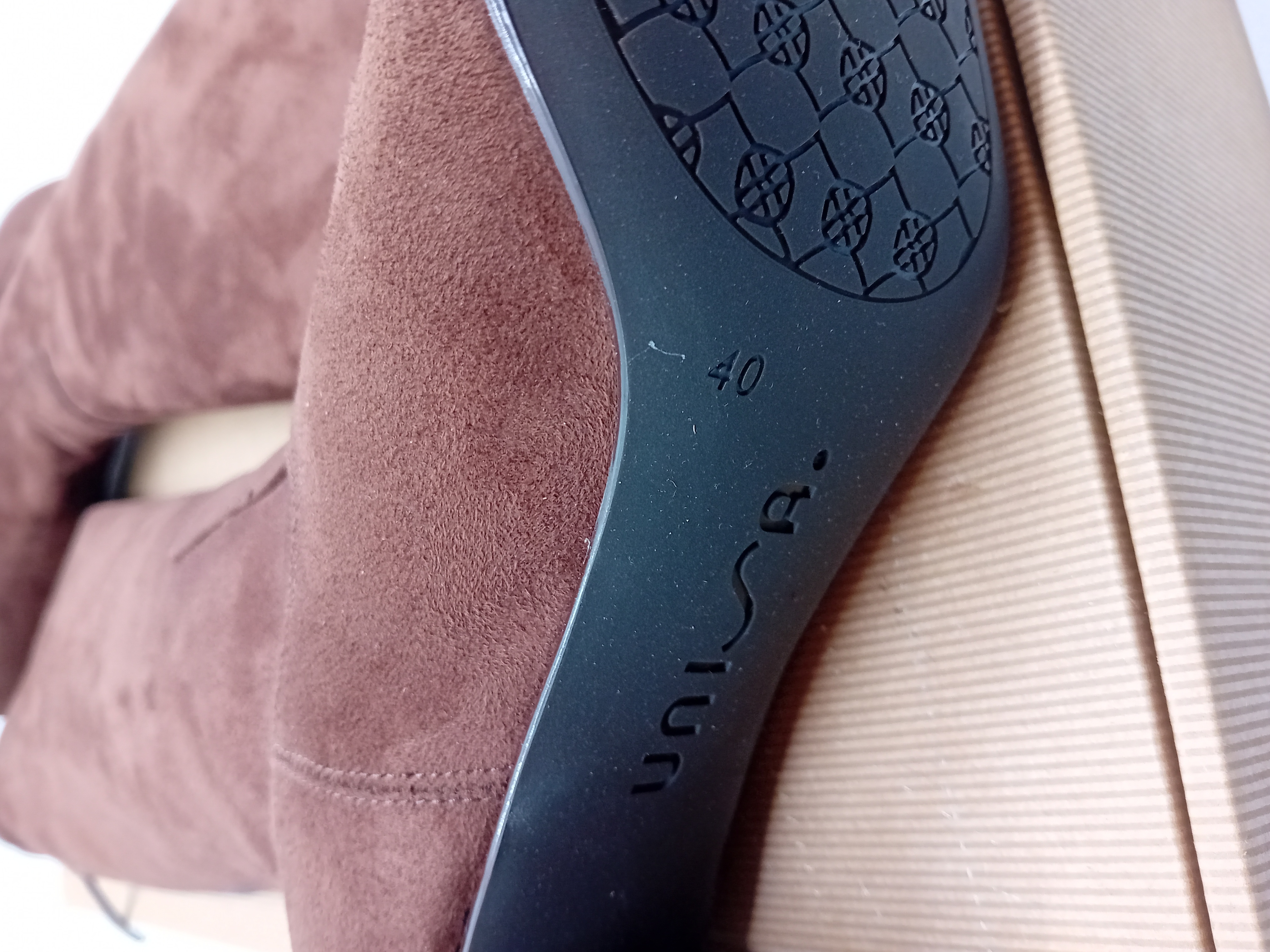 Bottes Hautes En Daim Marron Unisa