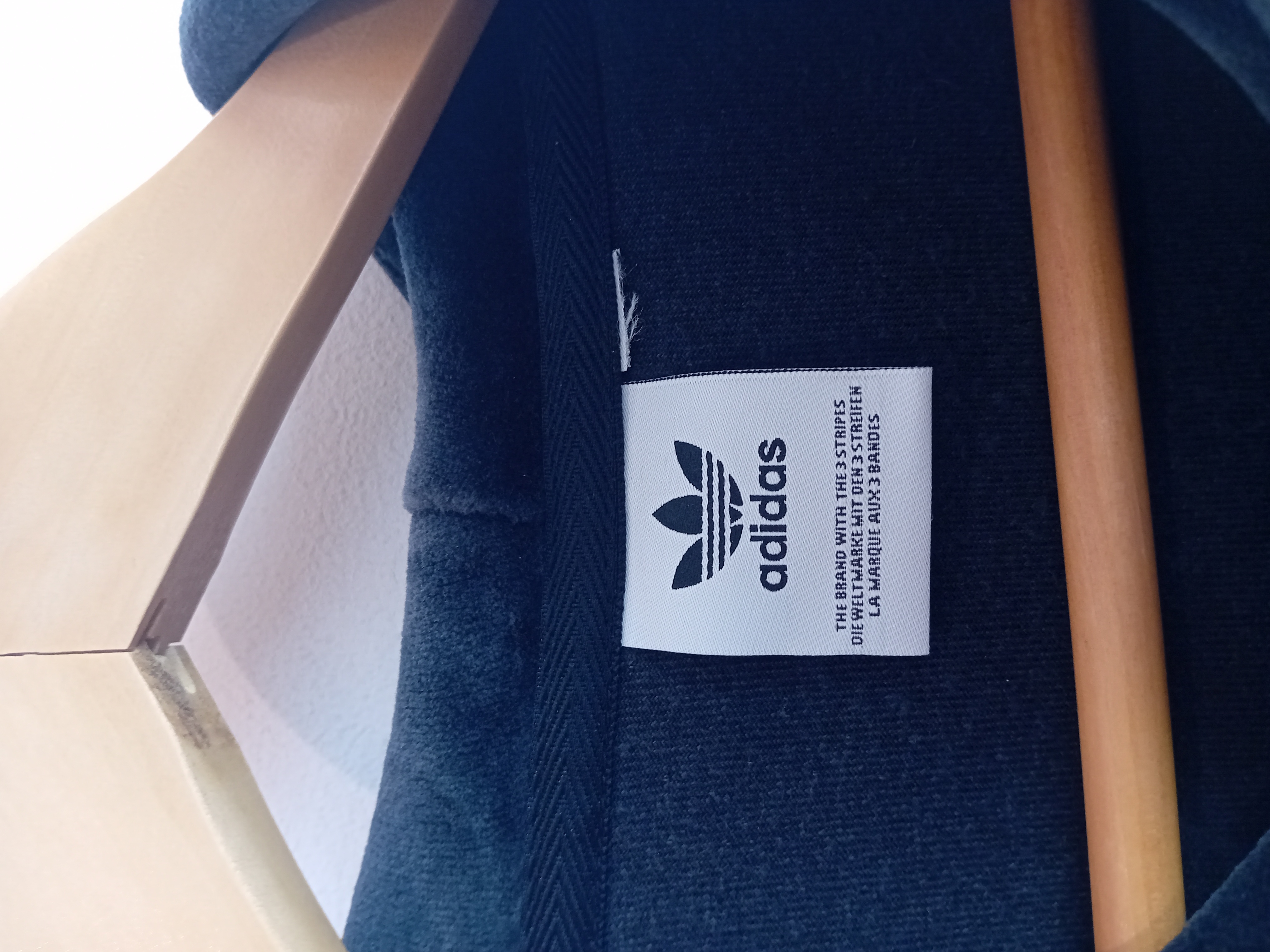 Sweat Capuche Velours Noir Adidas