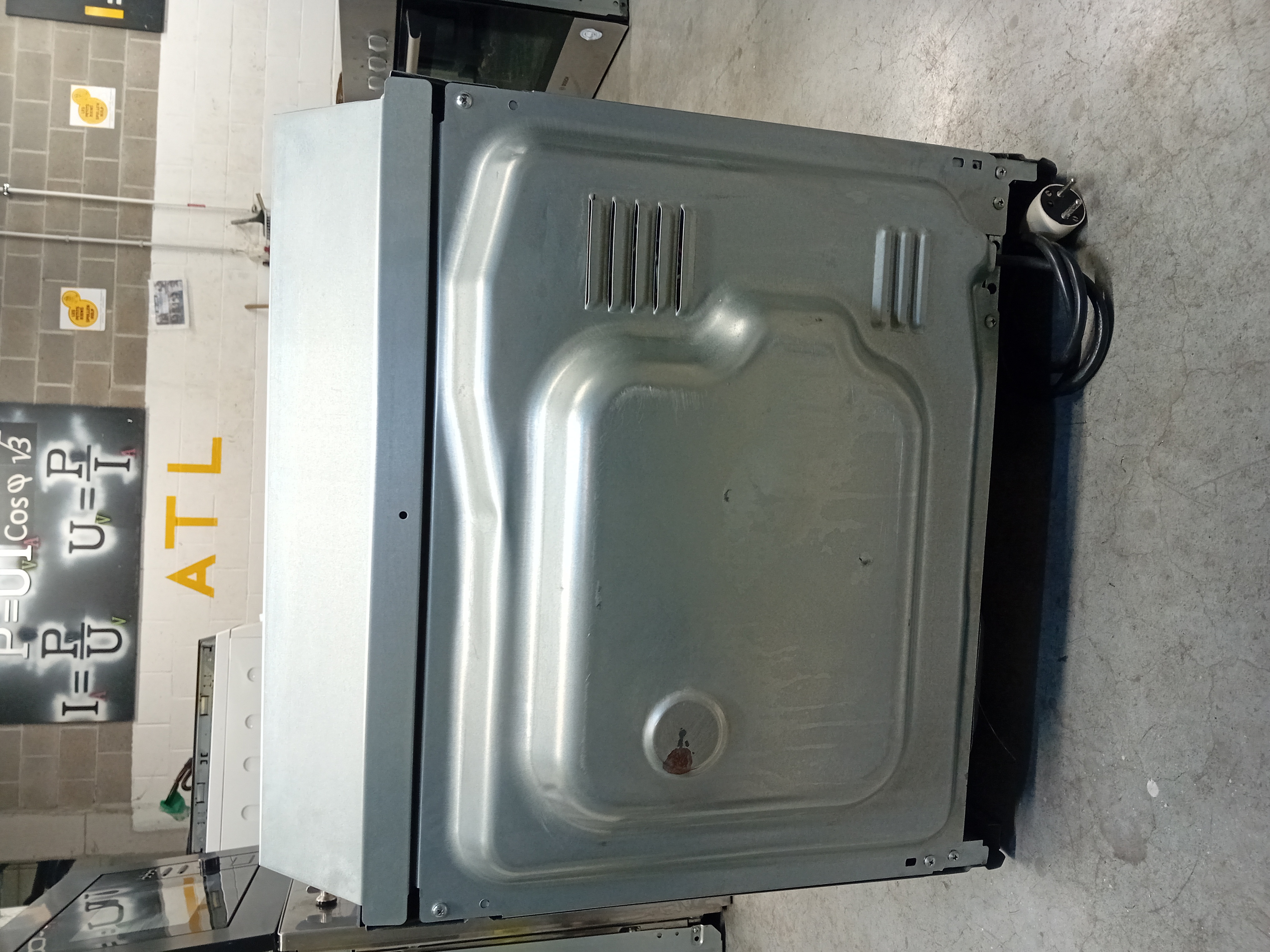 Four encastrable Smeg en acier inoxydable