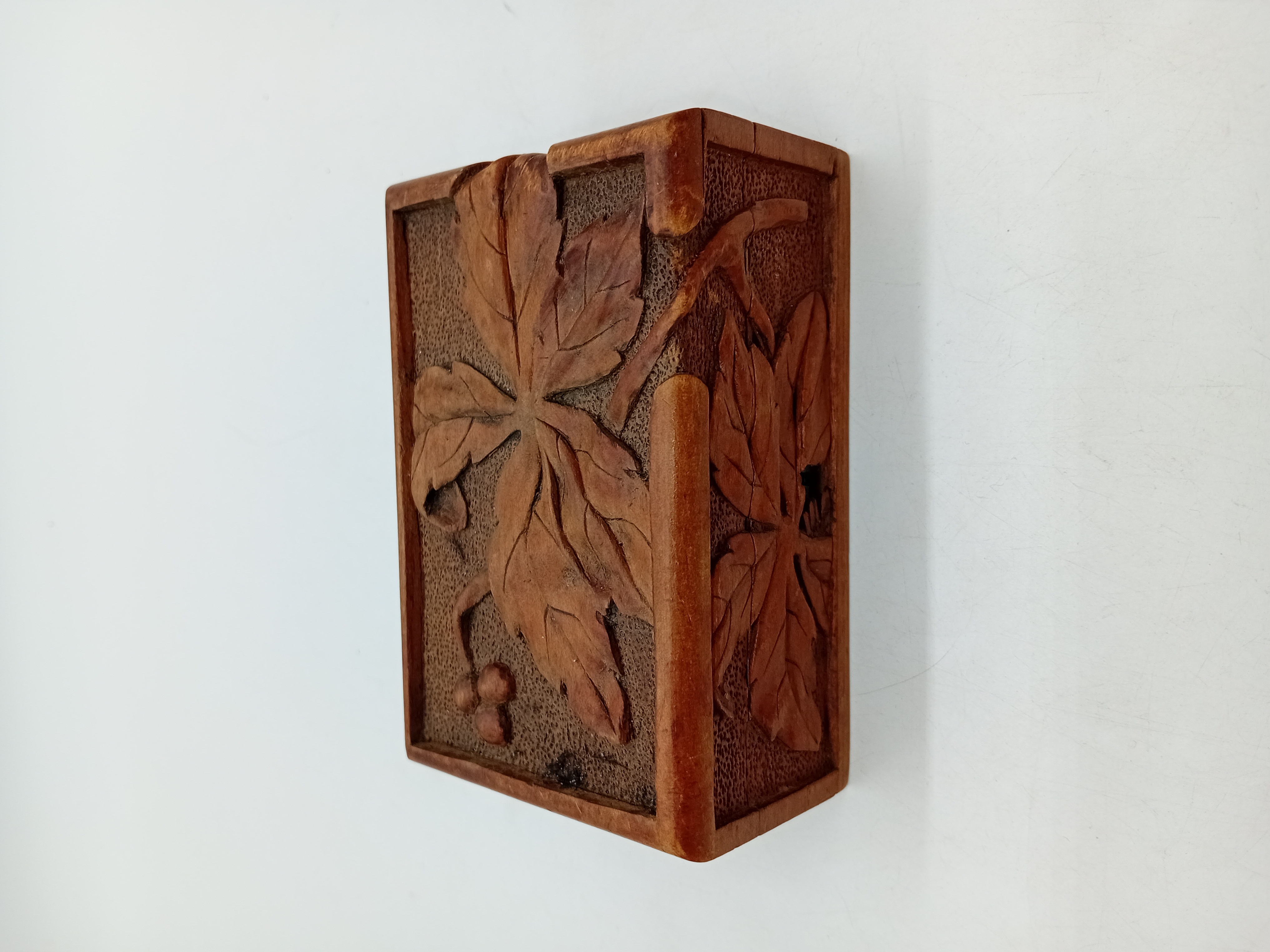 Coffret En Bois Sculpté Vintage