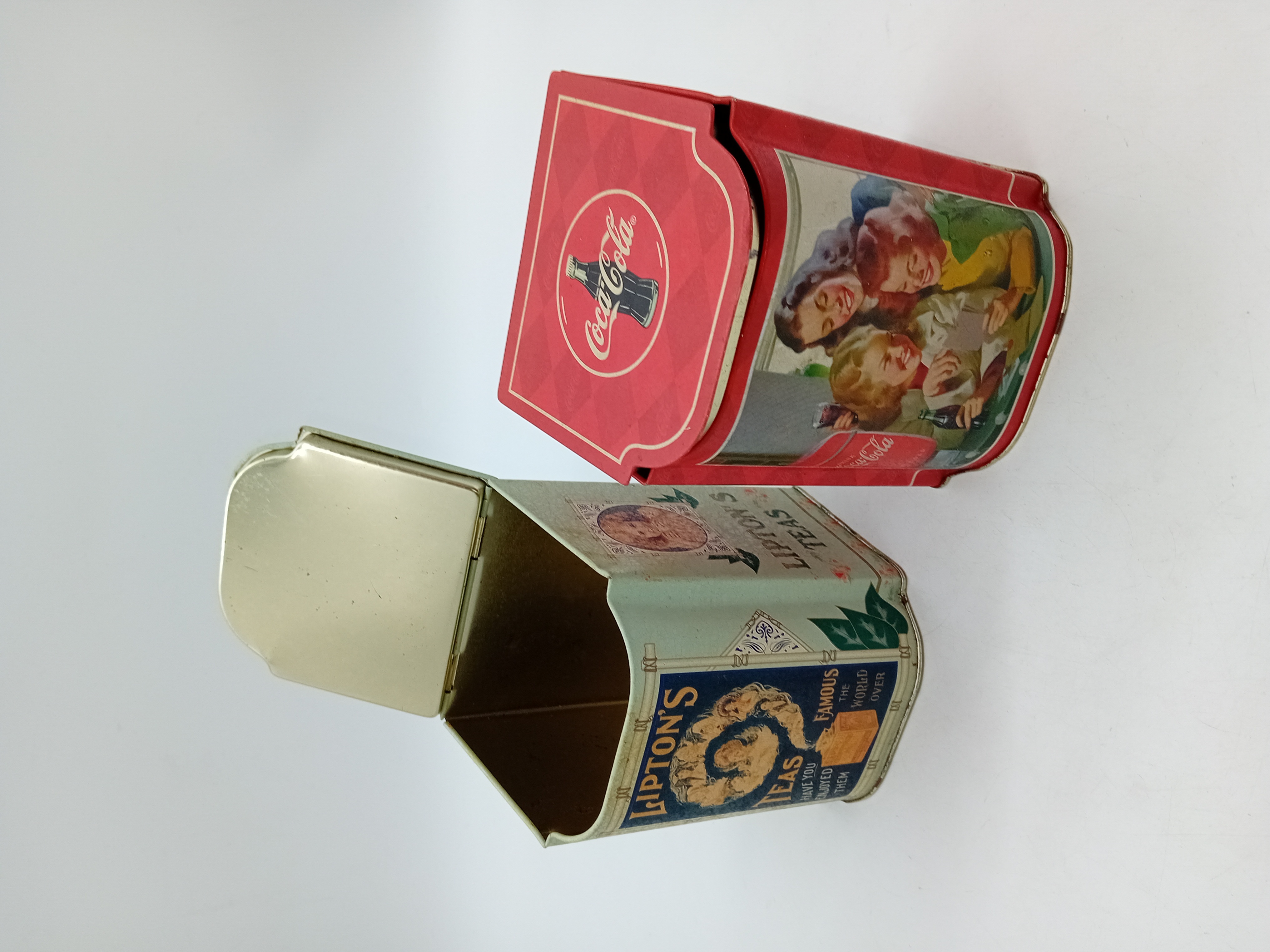 Lot 2 Boites Metal Vintage Lipton Et Coca Cola