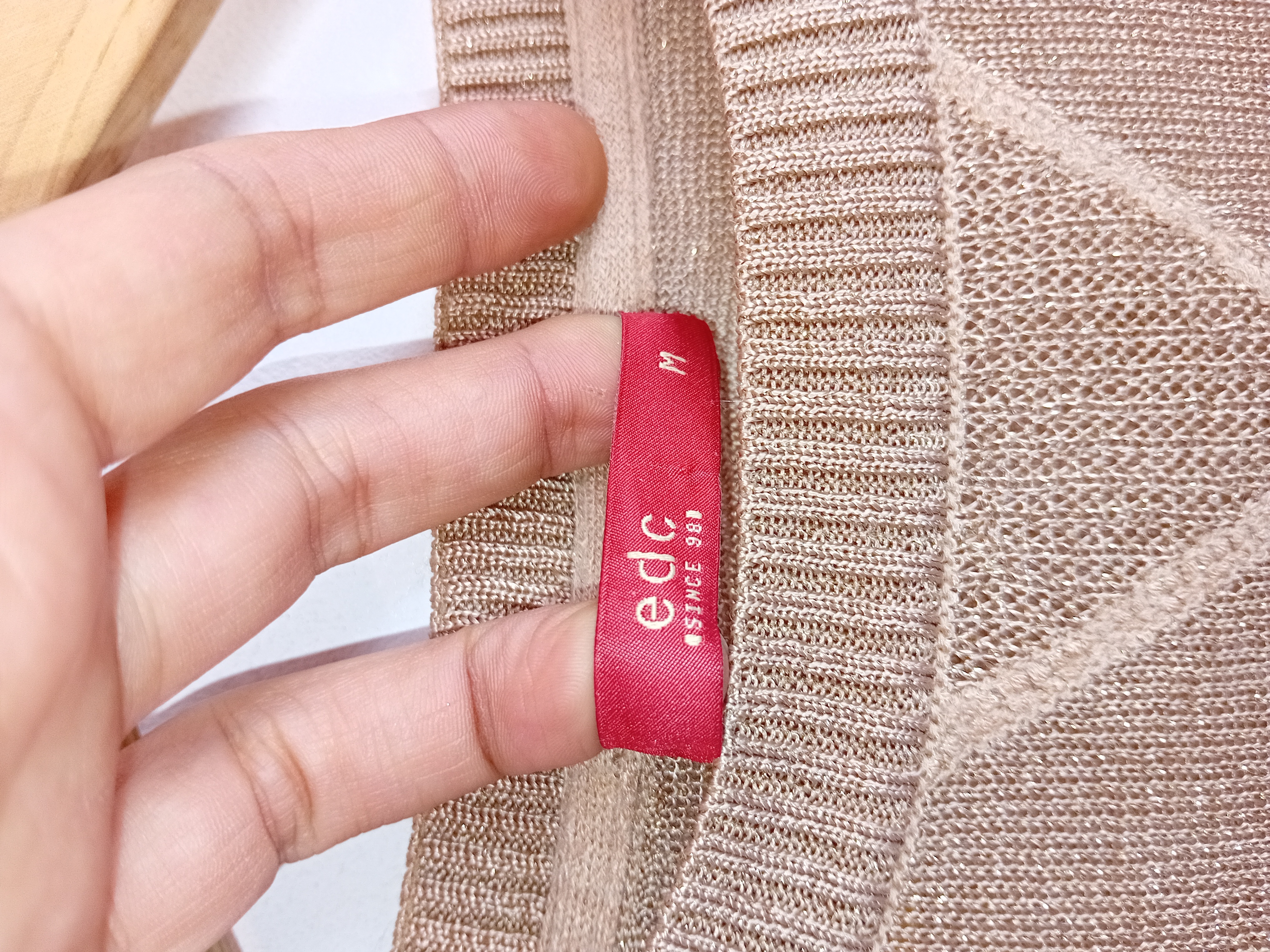 Pull Léger Doré Irisé Edc M