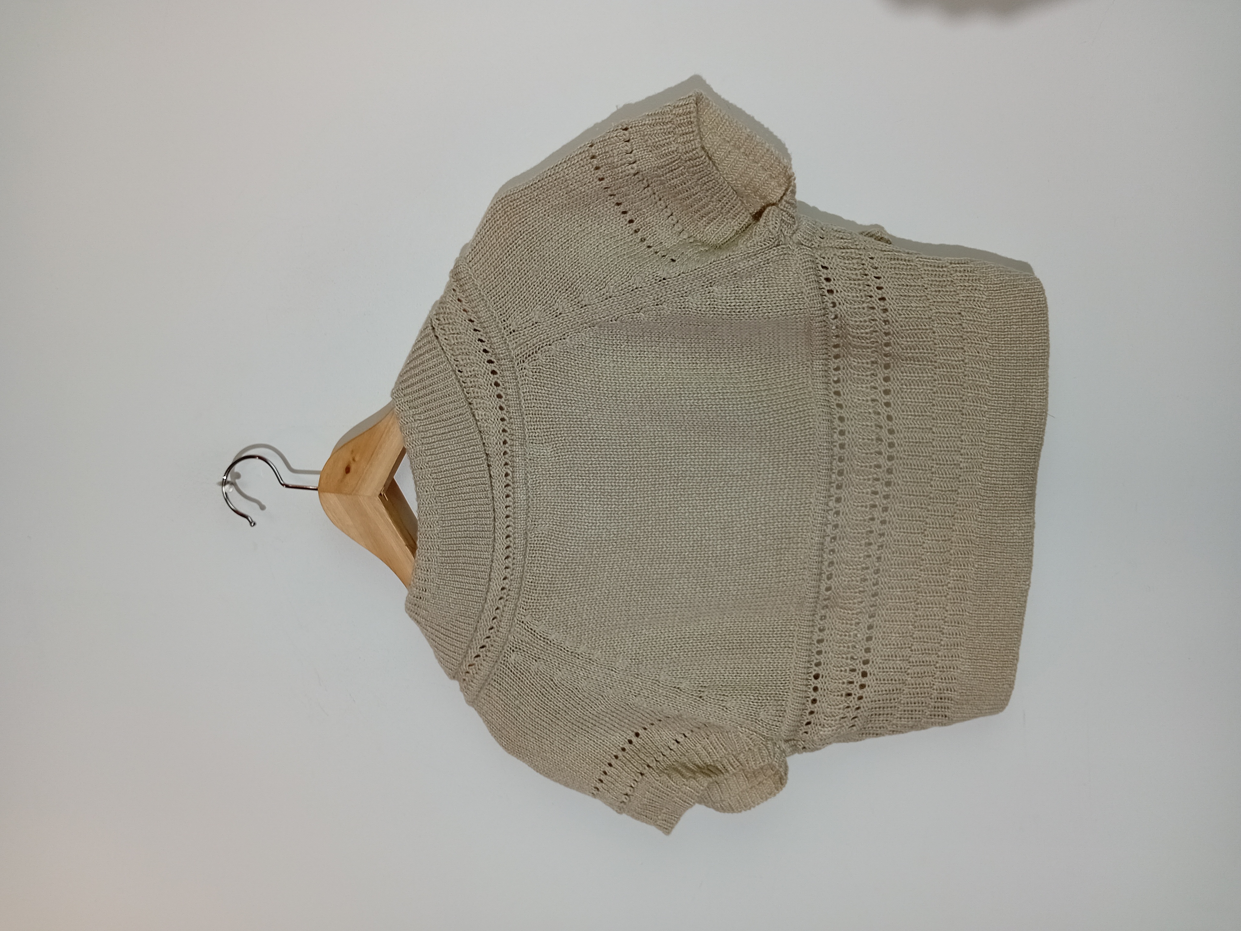 Gilet court en maille beige ZARA