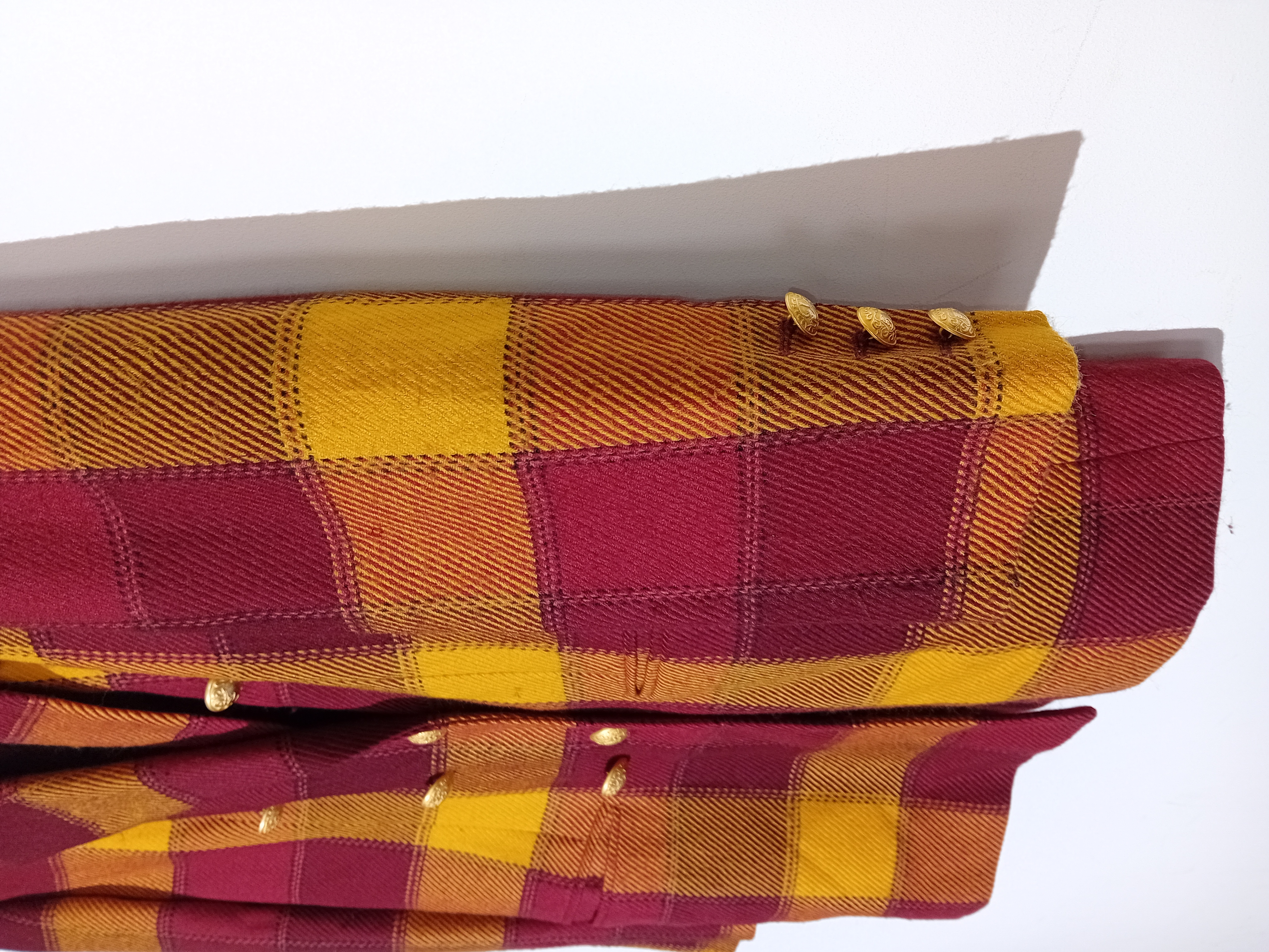 Veste vintage en laine à carreaux bordeaux et jaune