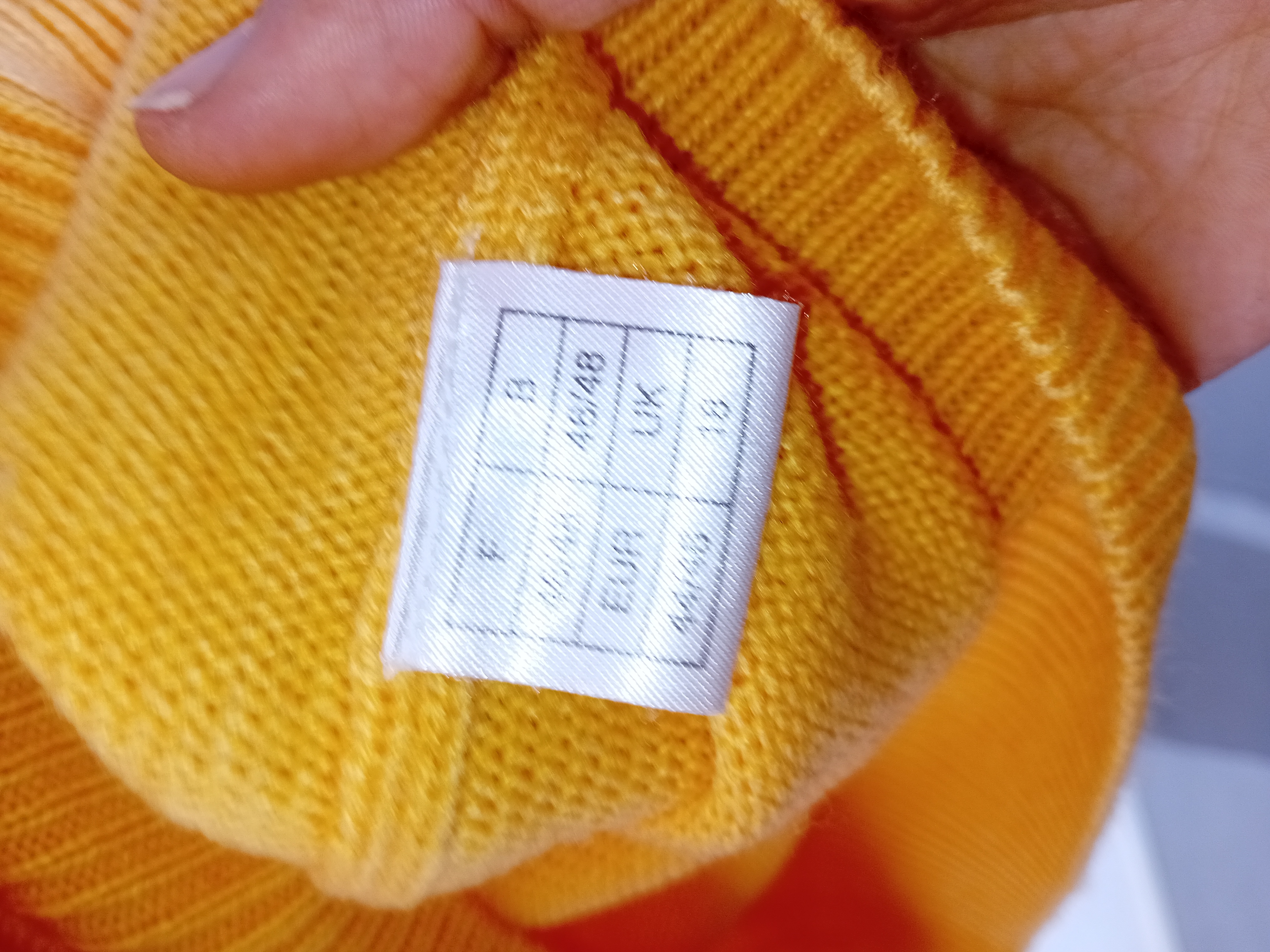 Pull Daxon Jaune Vintage