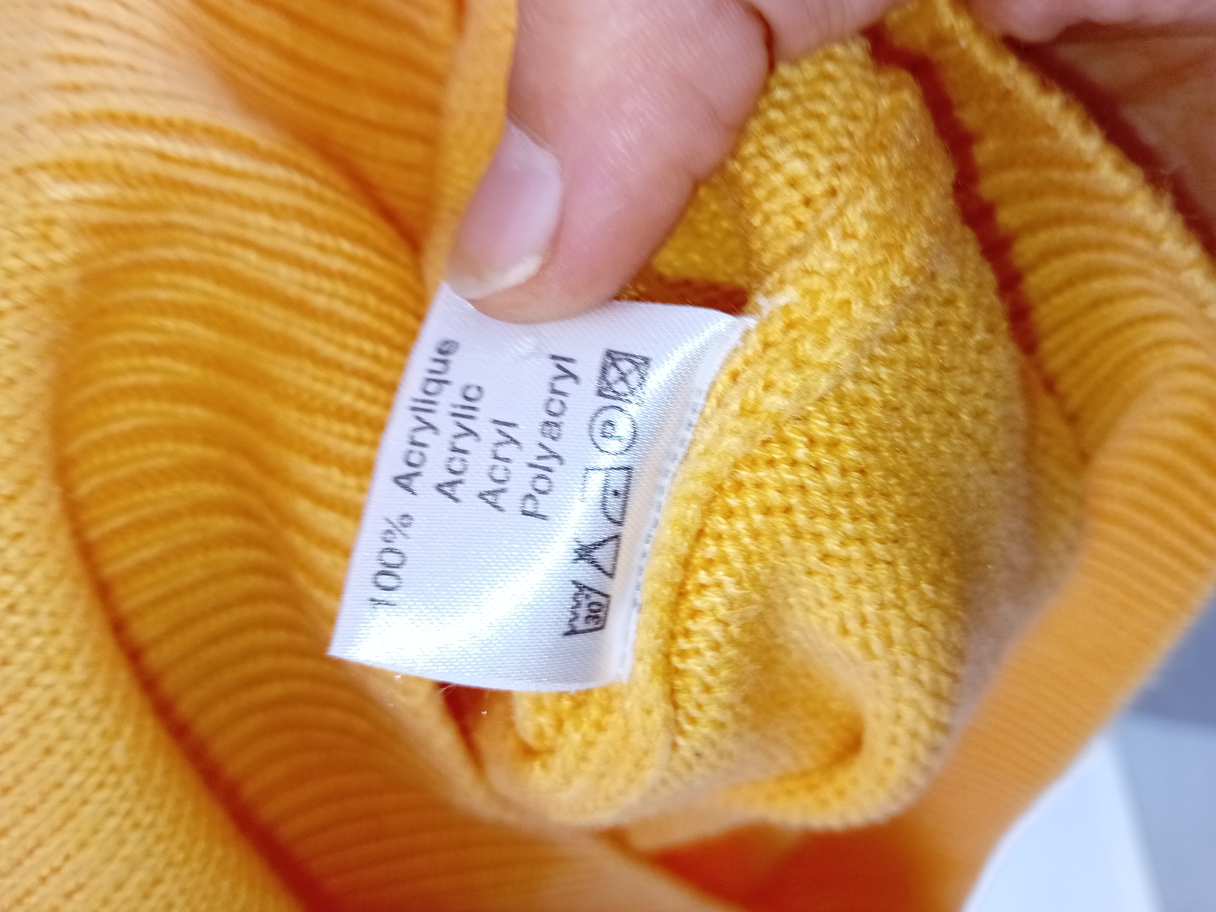 Pull Daxon Jaune Vintage