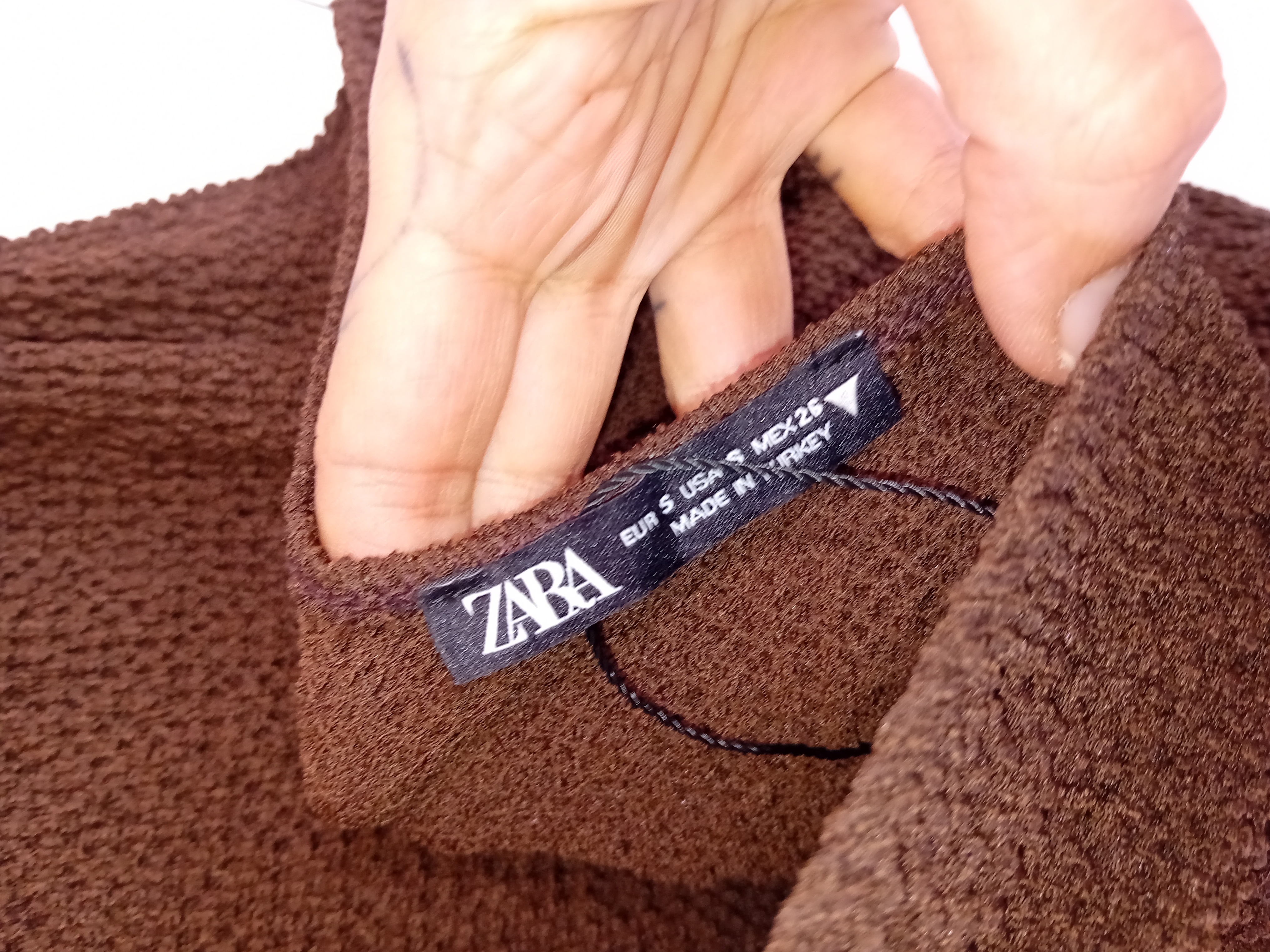 Robe Longue Maille Marron Zara