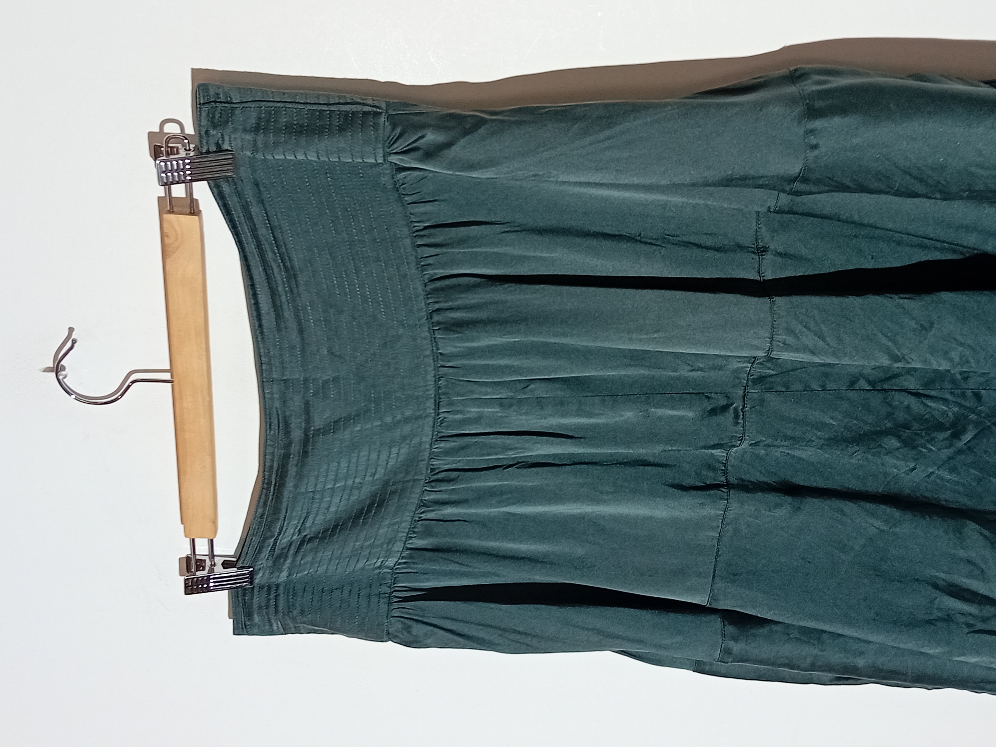 Jupe Midi En Soie Vert Canard Essentiel Antwerp