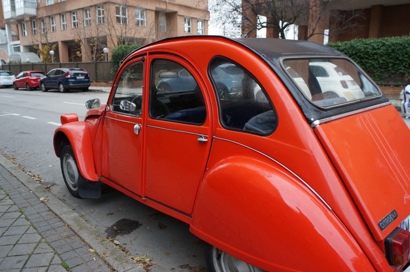 Citro&euml;n 2CV pour une balade r&eacute;tro